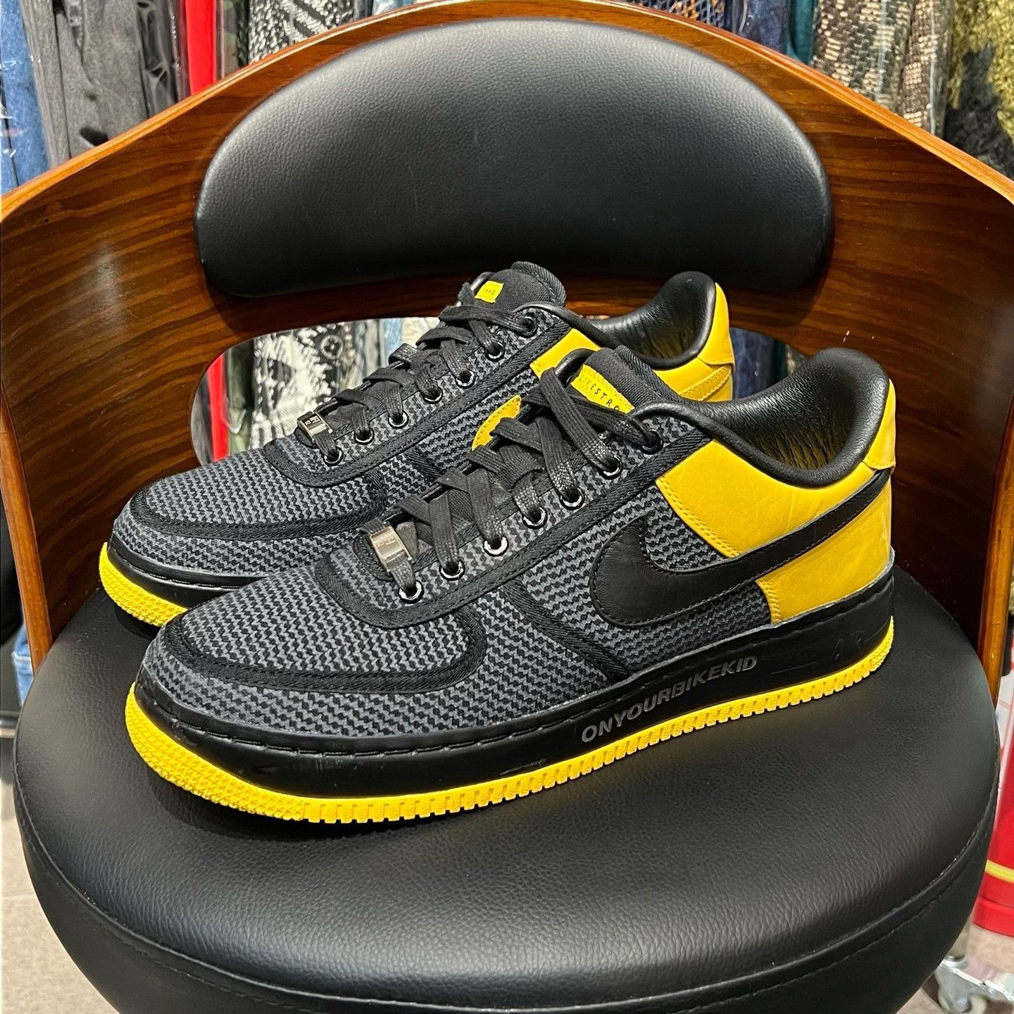 Nike Nike AF1 Collab Yellow Lowtop Sneakers S Men Size US 10 / EU 43 - 1 Thumbnail