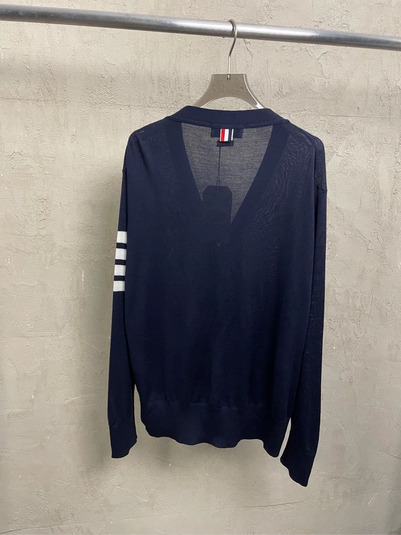 Thom Browne Thom browne Dark blue four-striped wool knitted cardigan 25 Size US XL / EU 56 / 4 - 2 Thumbnail