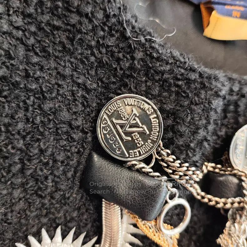 Louis Vuitton Louis Vuitton Tassel chain jacket Size XXS / US 00 / IT 34 - 5 Thumbnail
