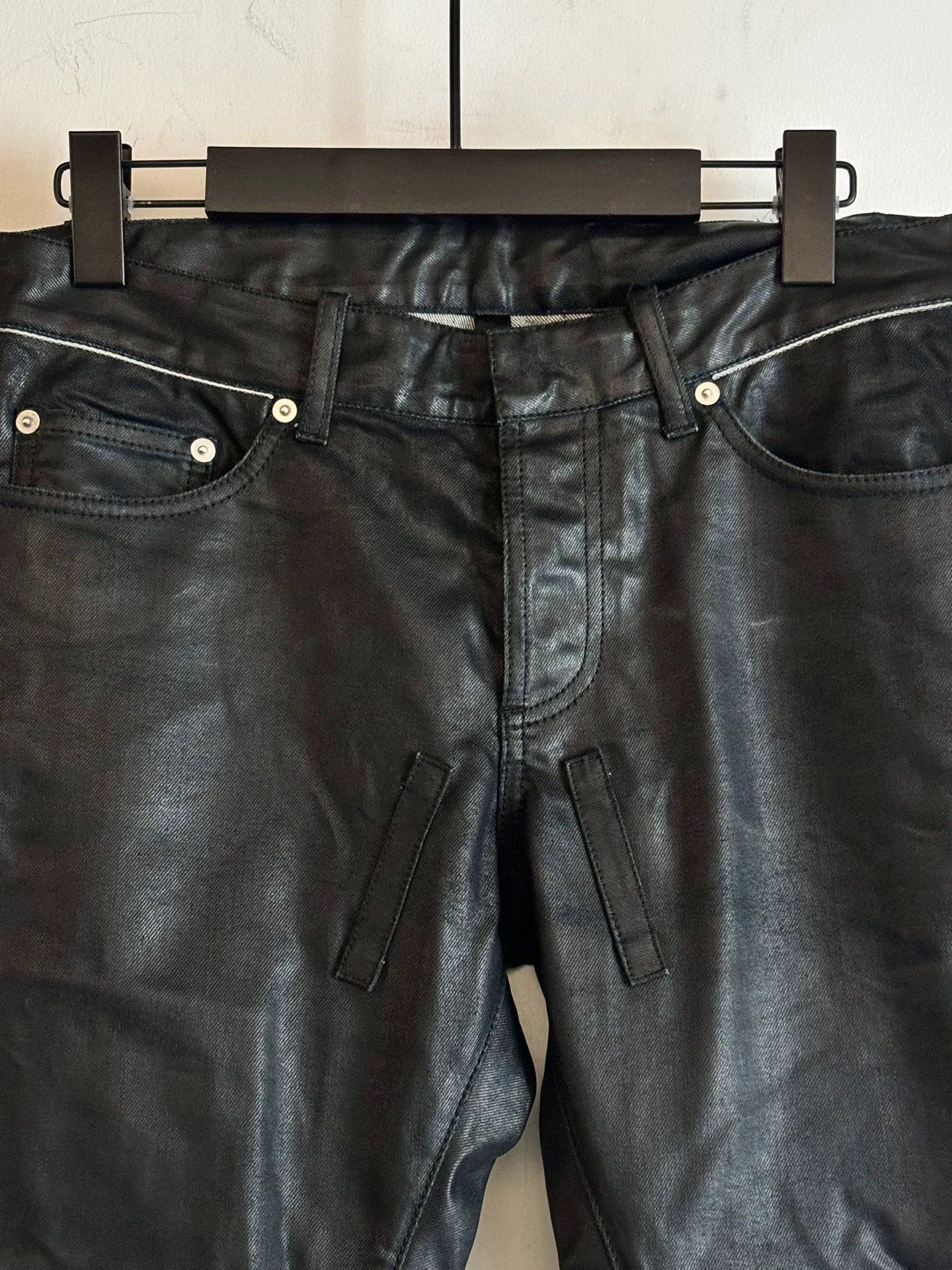 Balenciaga Balenciaga 2010 A/W Fitted Waxed Straight Jeans 30 Size US 30 / EU 46 - 2 Thumbnail