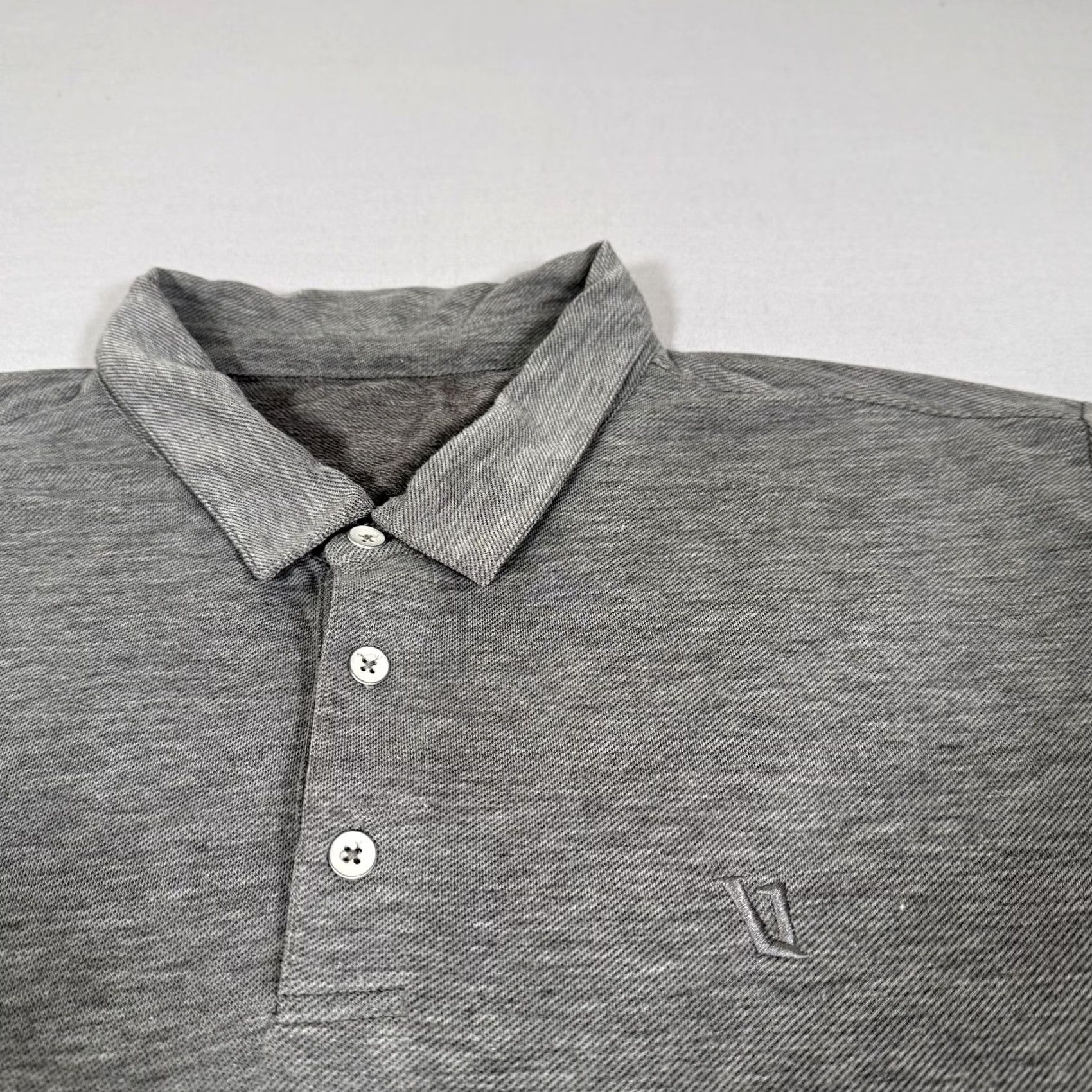 Vuori Vuori Polo Shirt Mens XL Gray Stretch Jersey Casual Short Sleeve Collared Size US XL / EU 56 / 4 - 3 Thumbnail