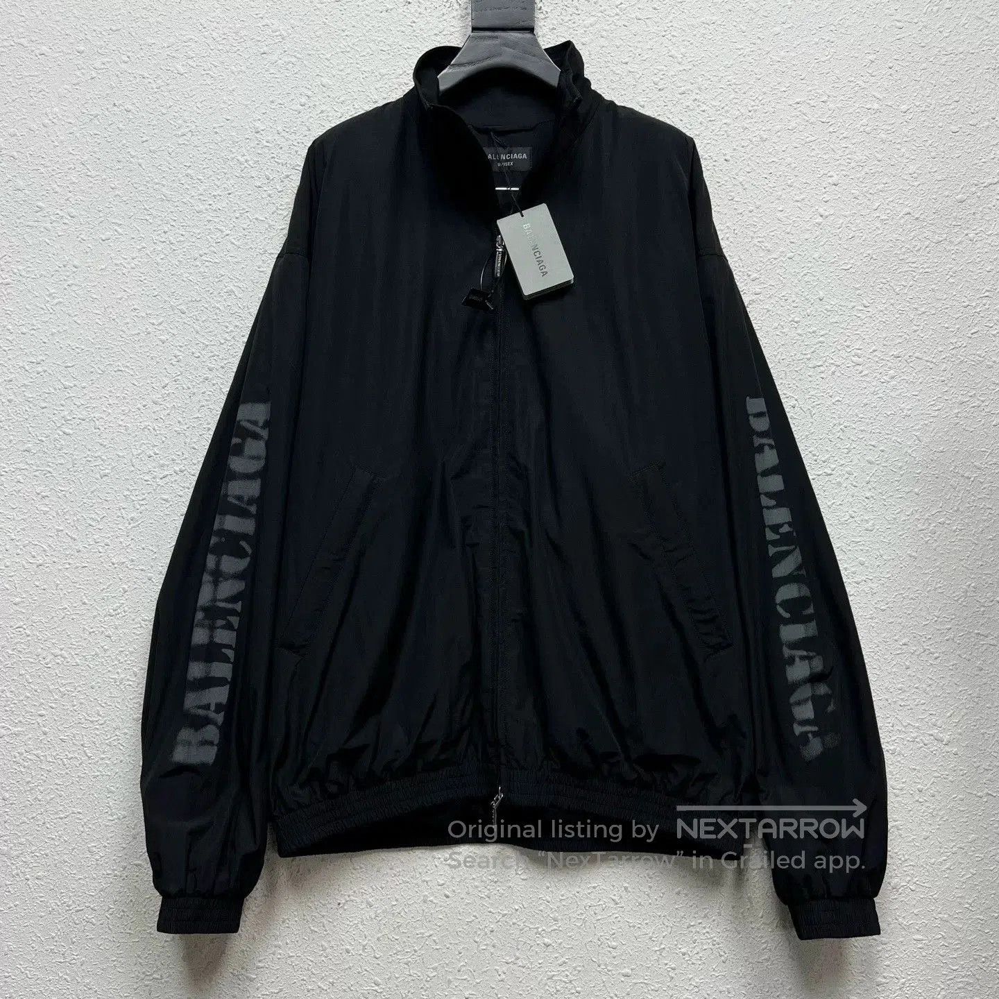 Balenciaga Balenciaga Logo High-Neck Zip Jacket. Size US S / EU 44-46 / 1 - 1 Thumbnail