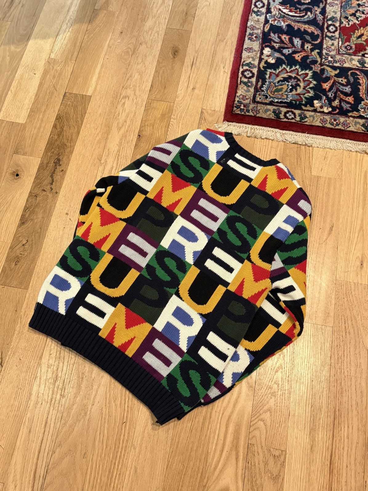 Supreme Supreme Multicolor Logo Sweater Size Medium Size US M / EU 48-50 / 2 - 3 Thumbnail