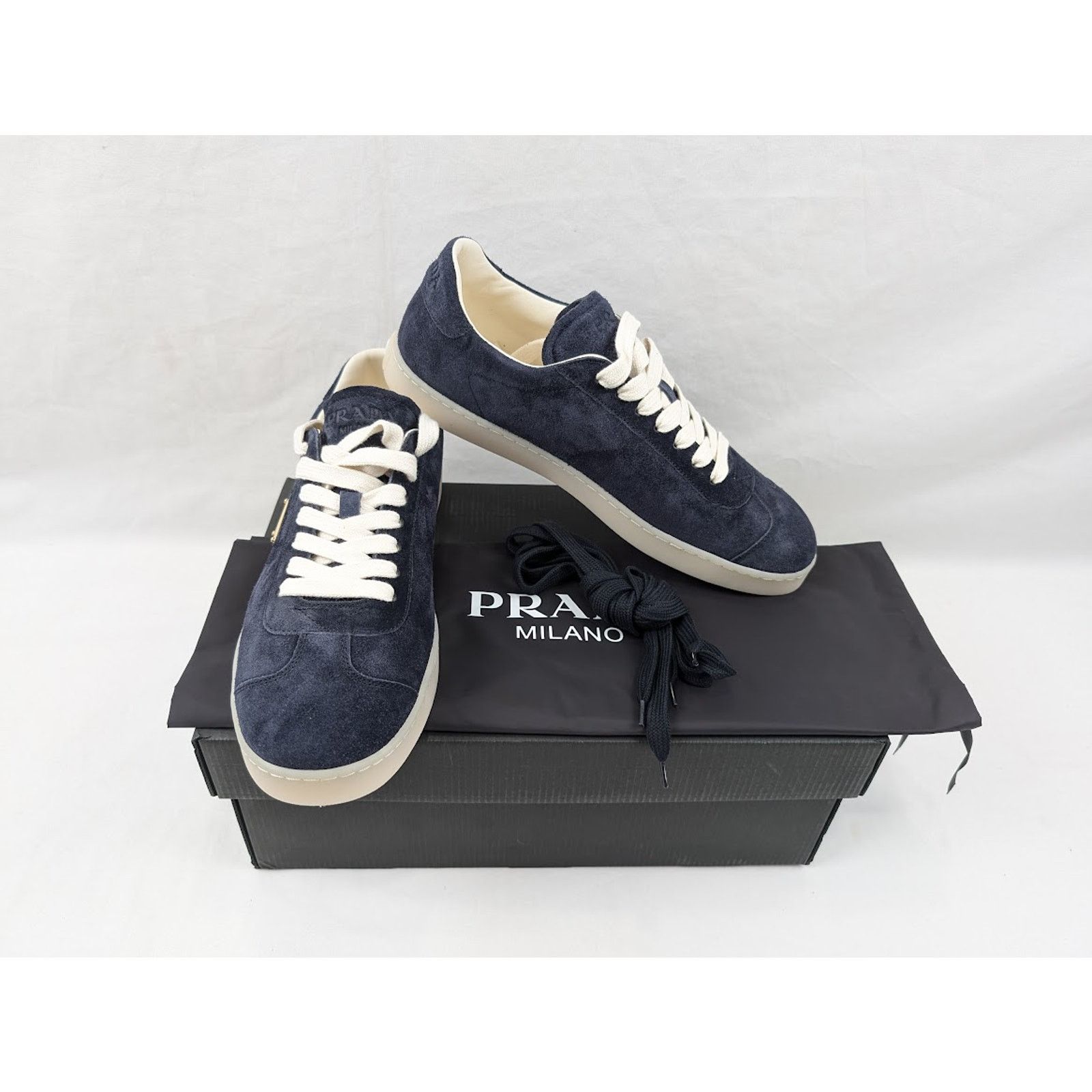 Prada o1rshd1 Low top Suede Sneakers in Bleu 11 Prada Size US 12 / EU 45 - 17 Thumbnail