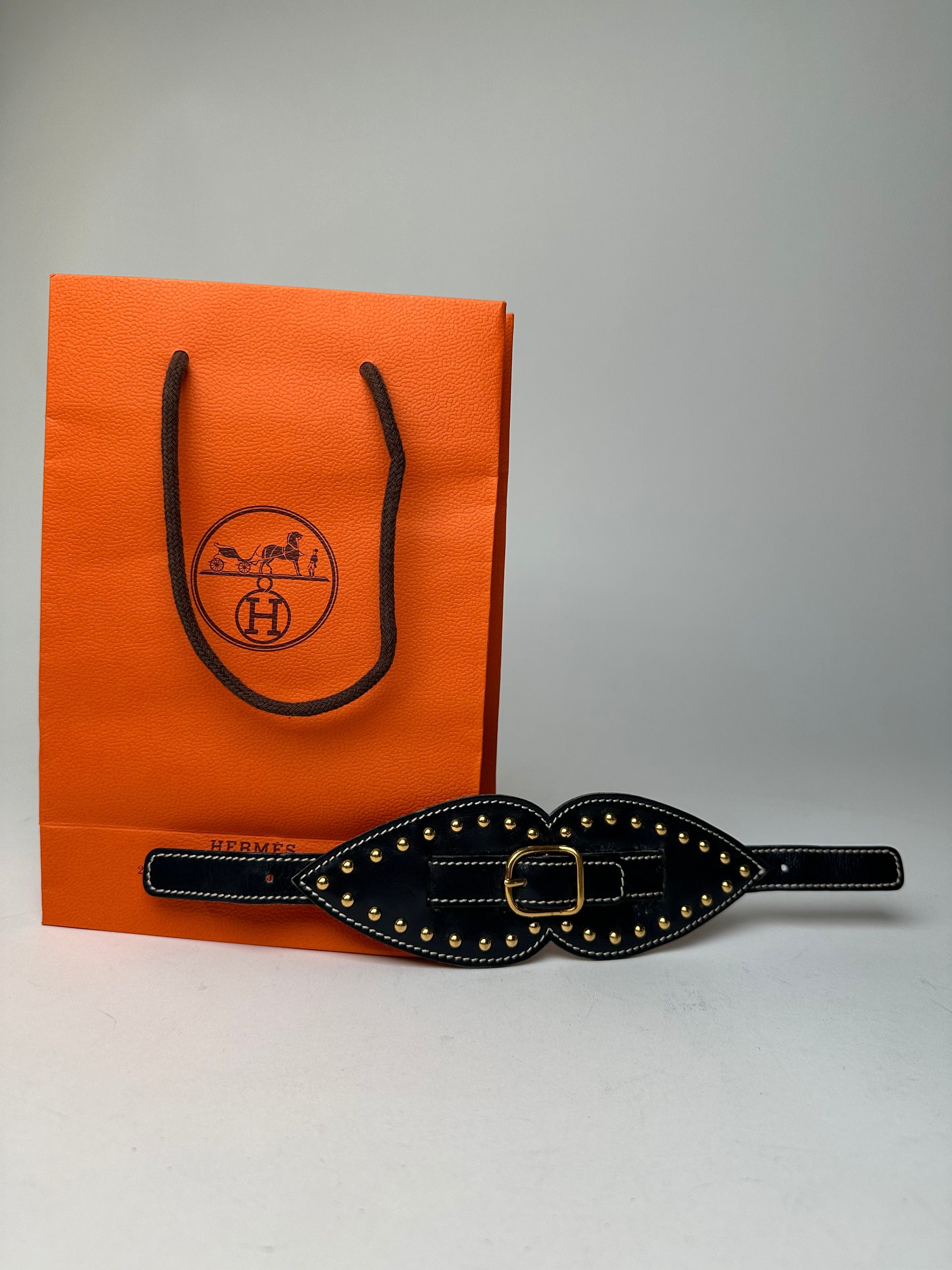 Other Vintage Hermès Paris Leather Studded Cuff Accessory Black Go Size ONE SIZE - 1 Thumbnail