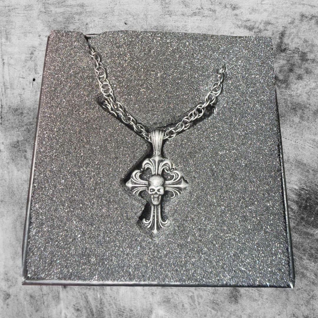 G59 Records LB Chrome Cross Pendant (Never Worn) Size ONE SIZE - 2 Thumbnail