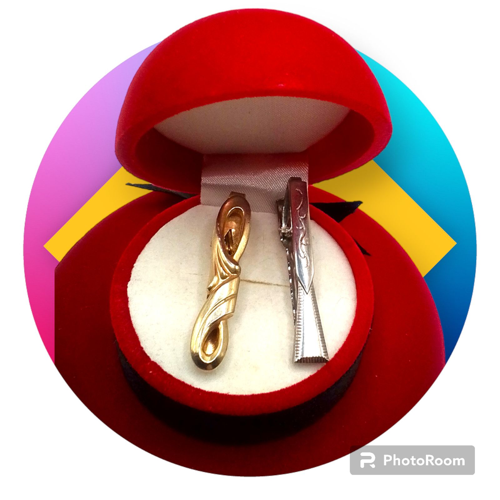 Two Antique 1960S Gold Tone & Silver Tone Men's Tie Clip Product Image