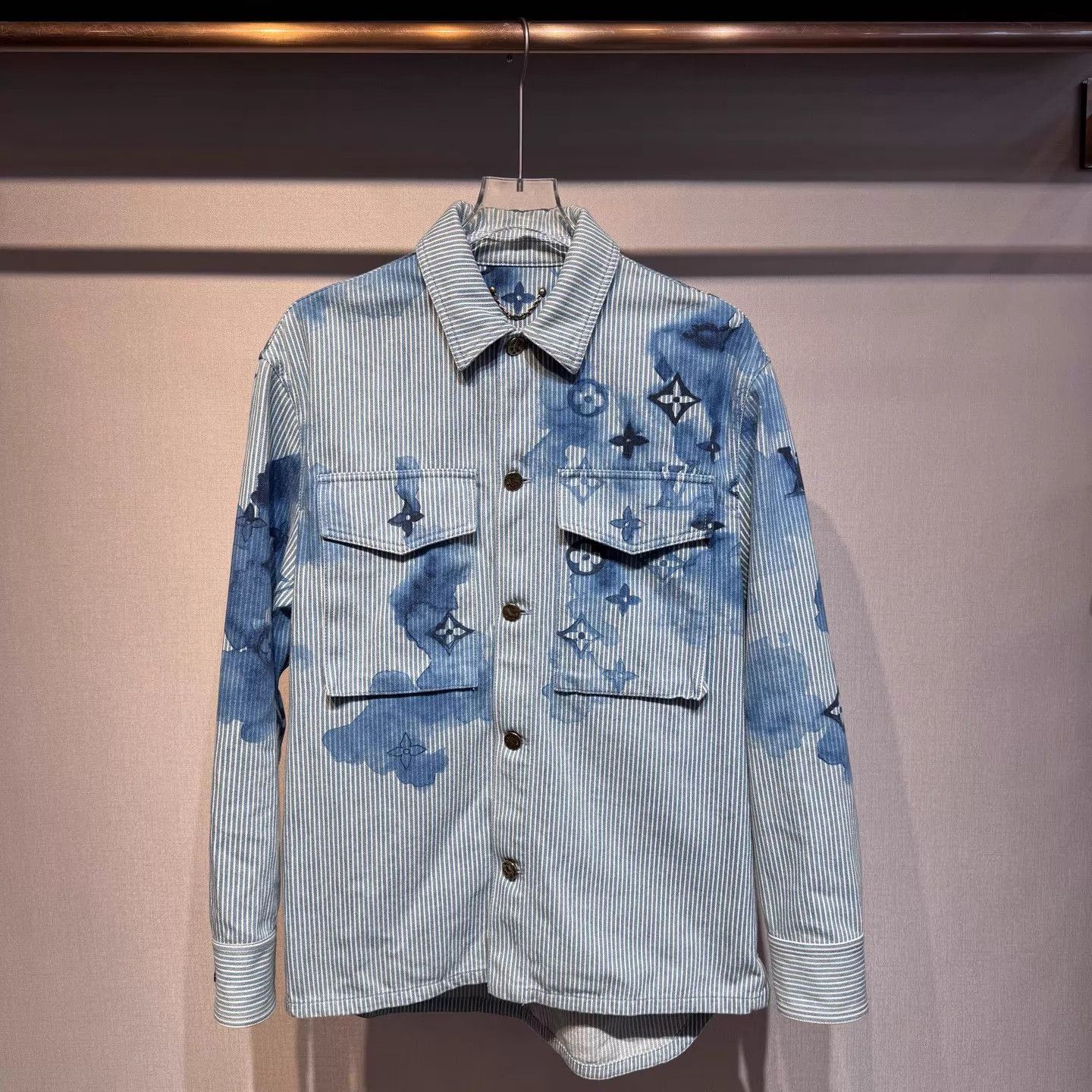 Louis Vuitton Louis Vuitton ink wash logo stripe shacket xs new Size US XS / EU 42 / 0 - 1 Thumbnail