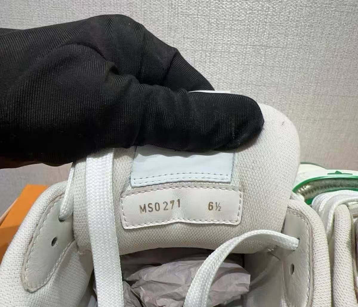 Louis Vuitton Louis Vuitton Training Green Lowtop Sneakers 7.5 Men Size US 7.5 / EU 40-41 - 9 Thumbnail