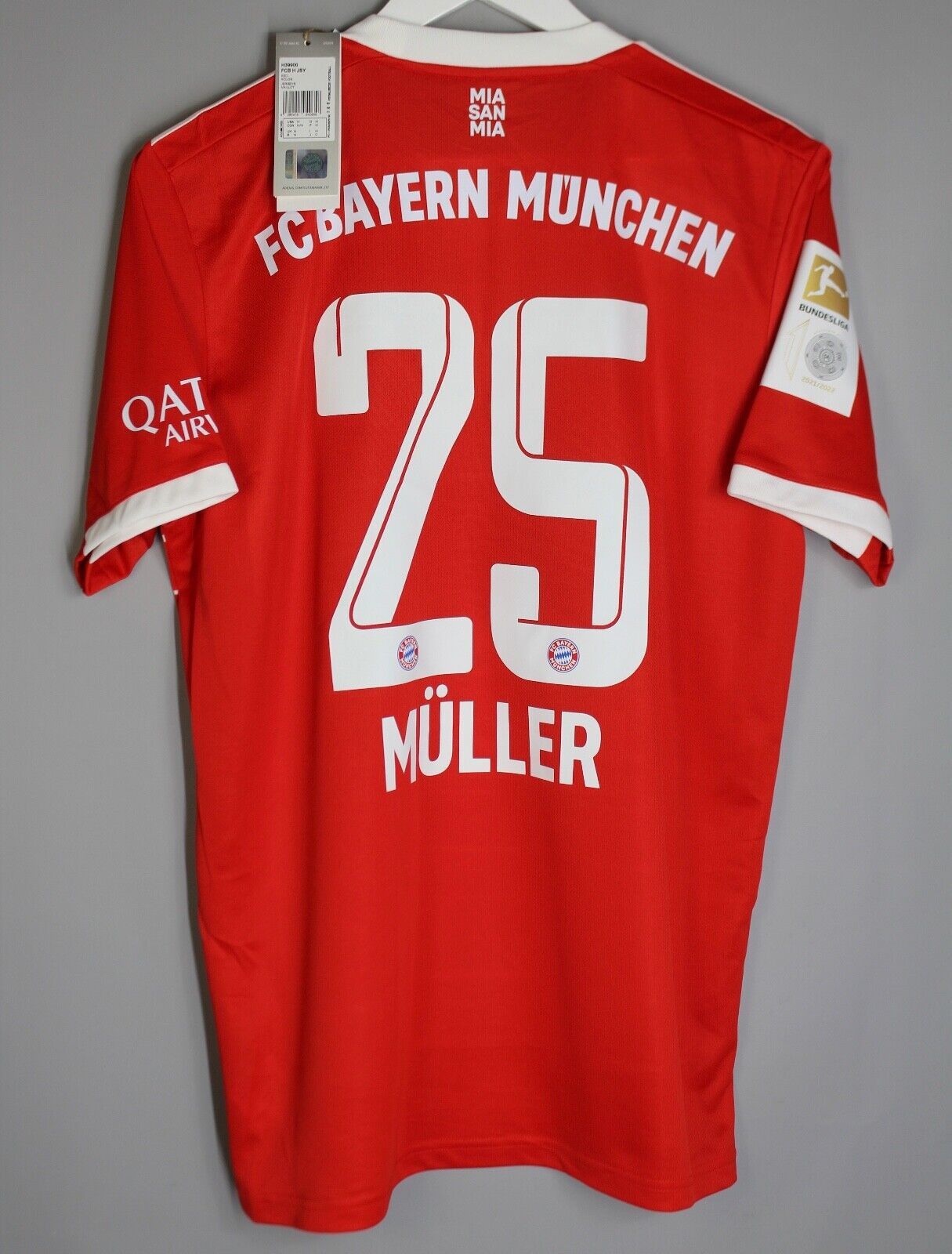 image of Adidas NWT Bayern Munich 2022 2023 Home Shirt Soccer 25 Muller in Red, Men's (Size Medium)