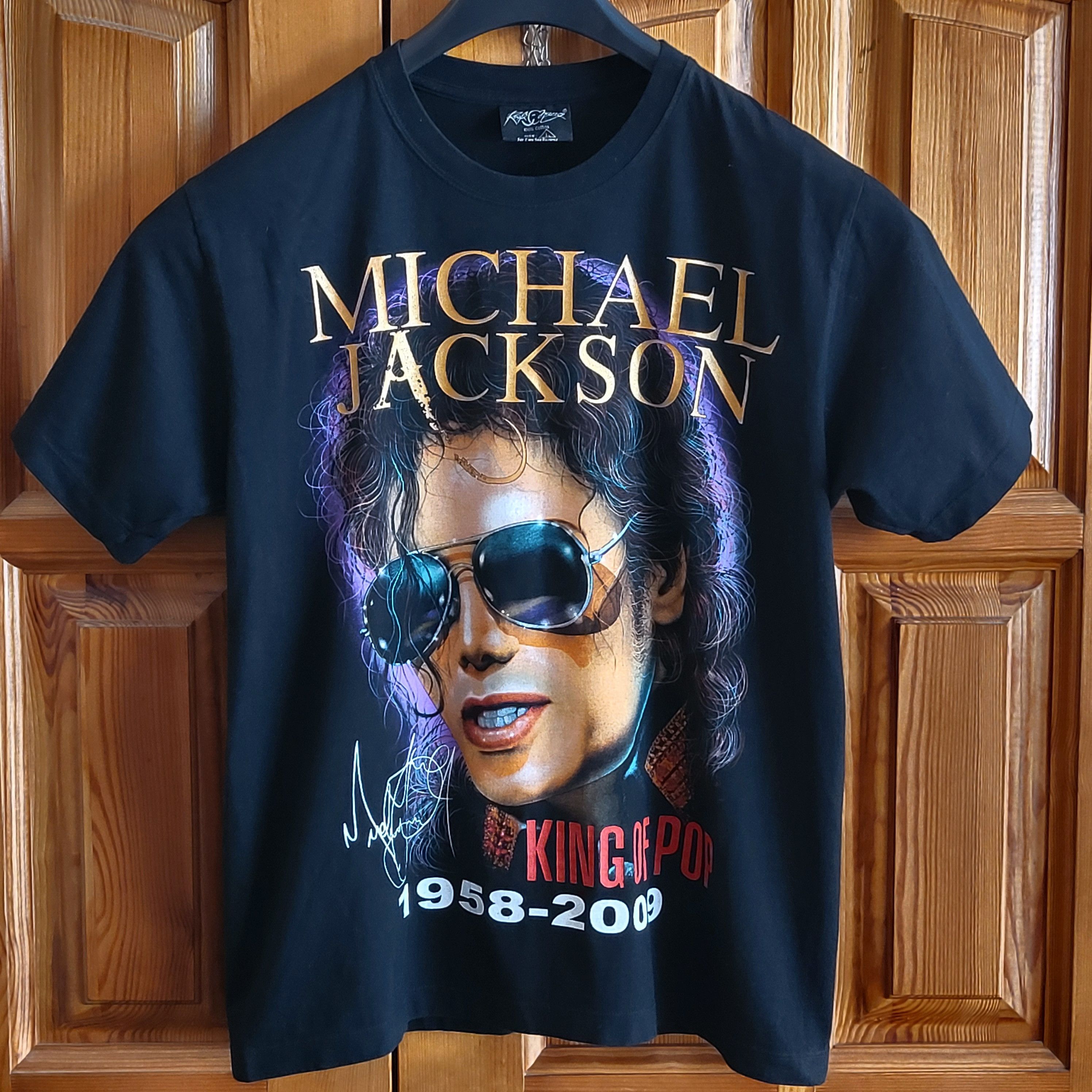 Michael Jackson Rare Michael Jackson t shirt big logo vintage Size US L / EU 52-54 / 3 - 9 Thumbnail