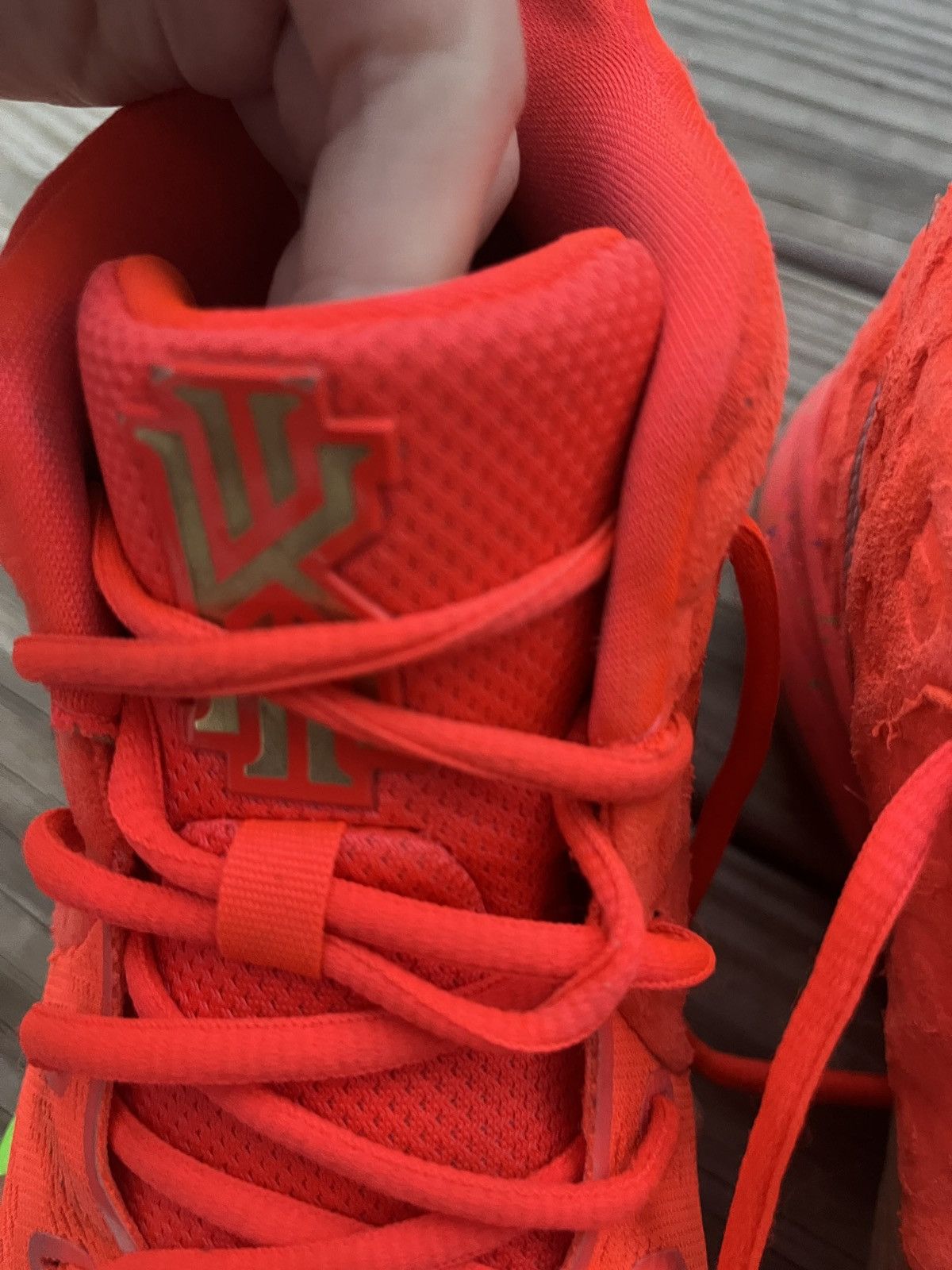 Nike Kyrie 4’s RARE lucky charm edition Size US 9 / EU 42 - 13 Thumbnail