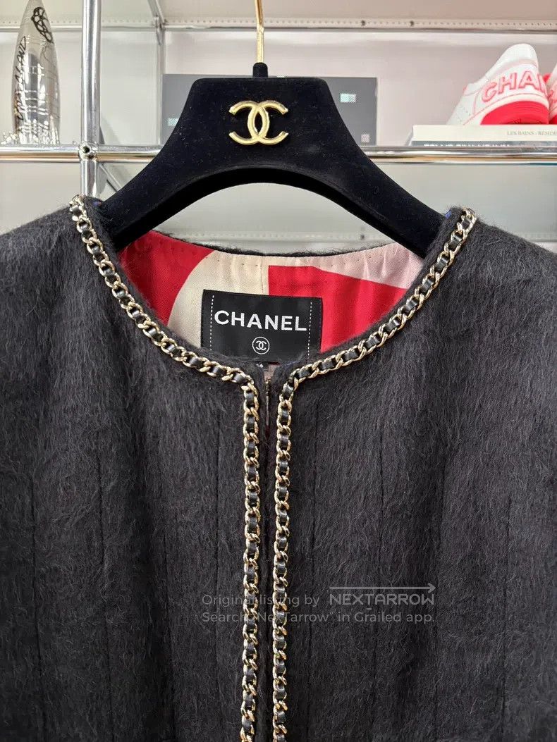 Chanel Chanel Black classic leather chain rolled edge four-pocket Size US S / EU 44-46 / 1 - 2 Thumbnail
