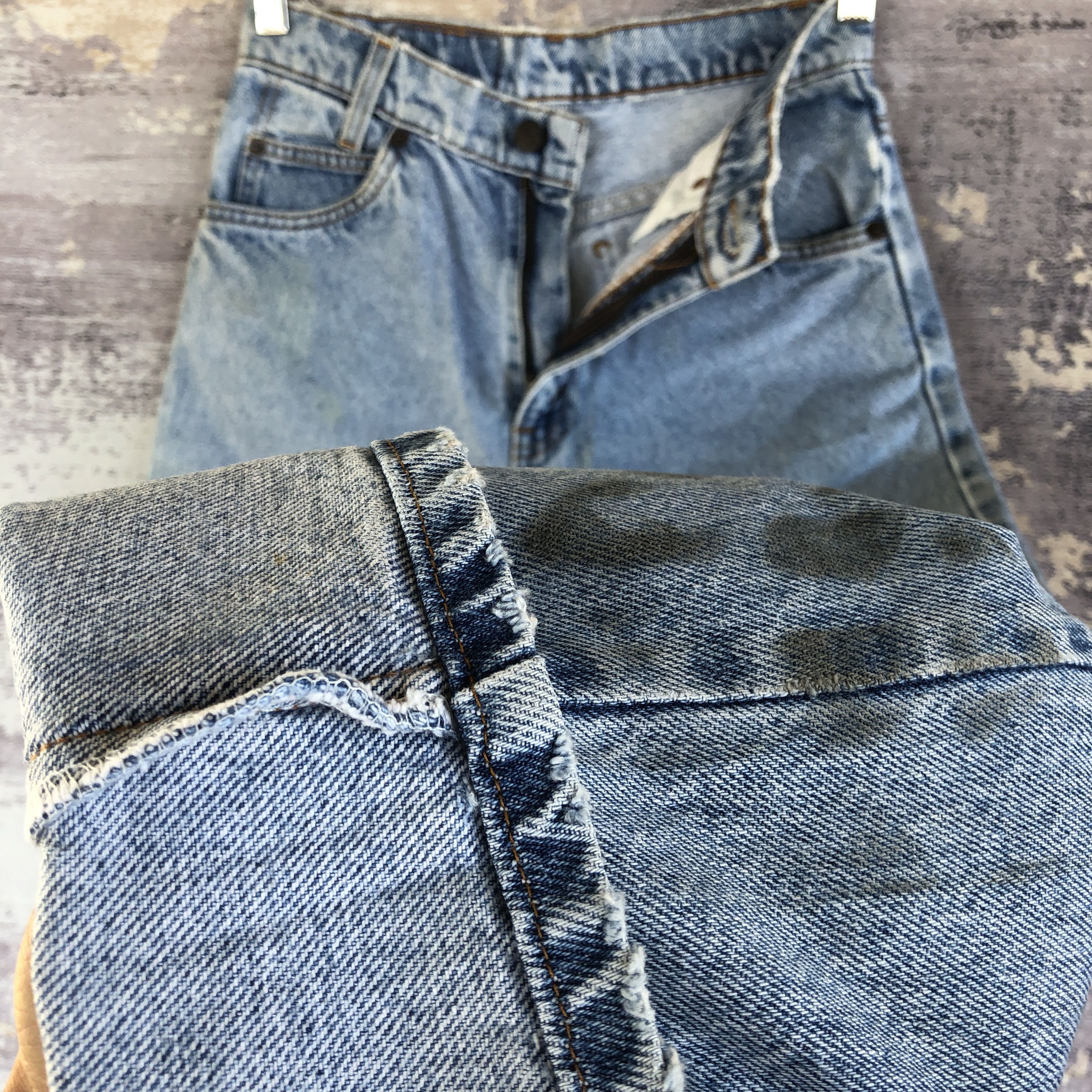 Levi's Vintage Levi's Sun Faded Jeans Levis 550 Light Wash Denim Size 24" / US 00 / IT 34 - 8 Thumbnail