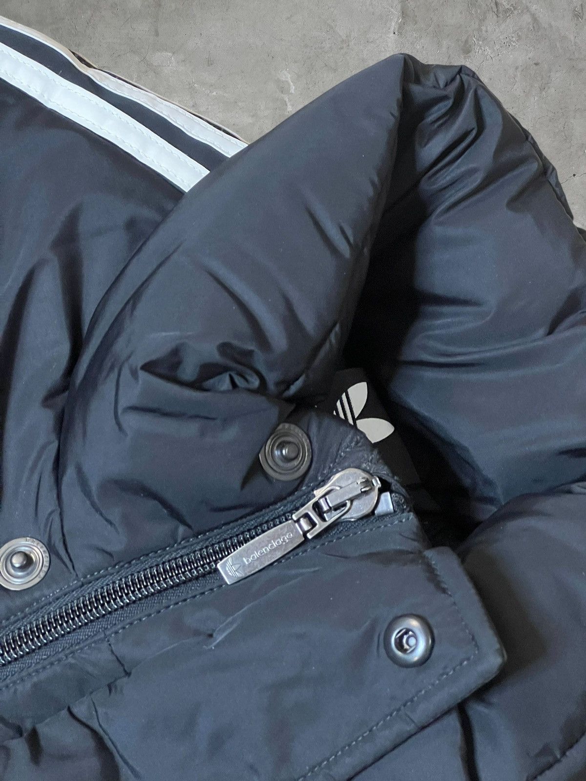 Balenciaga Balenciaga x Adidas Puffer Jacket Size US M / EU 48-50 / 2 - 9 Thumbnail
