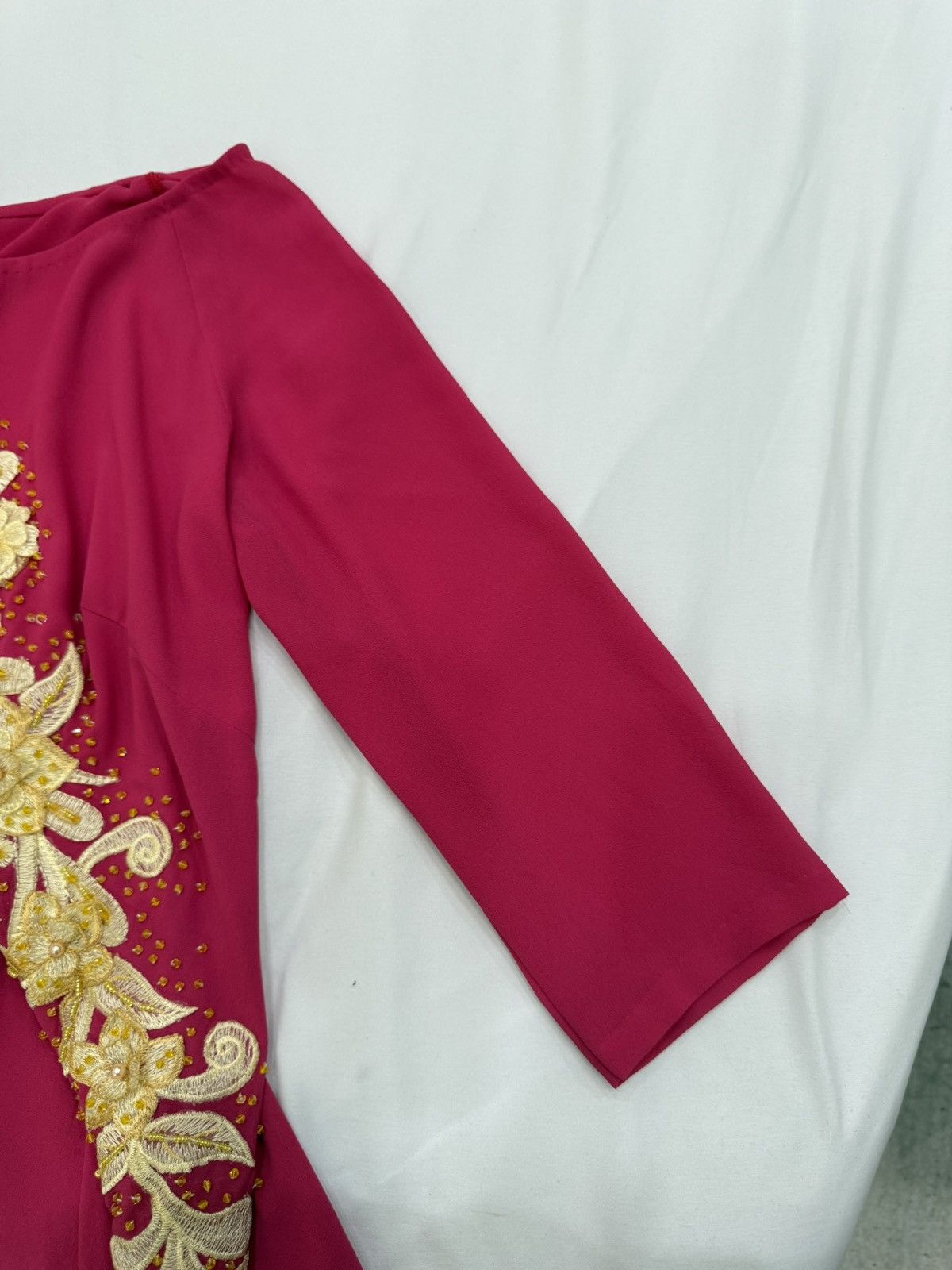 Other Red and gold embroidered half sleeve Ao Dai | Vietnamese Size 3XL / US 20-22 - 4 Thumbnail