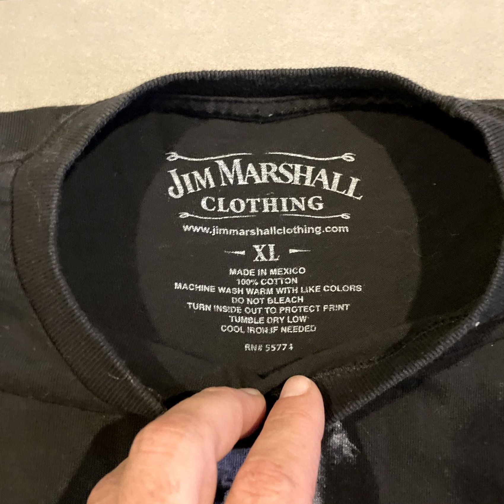Vintage VINTAGE Jim Marshall Clothing Johnny Cash T-Shirt Black XL Short Sleeve Crew Neck Men Reg Logo RARE Middle Finger Size US XL / EU 56 / 4 - 2 Thumbnail