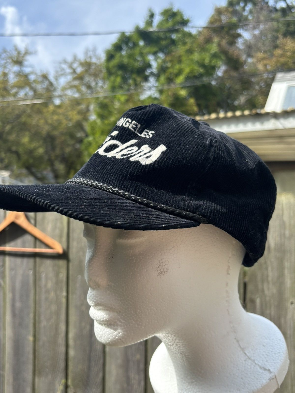 Los Angeles Apparel Vintage 1980’s corduroy Los Angeles Raiders latch-back cap Size ONE SIZE - 11 Thumbnail