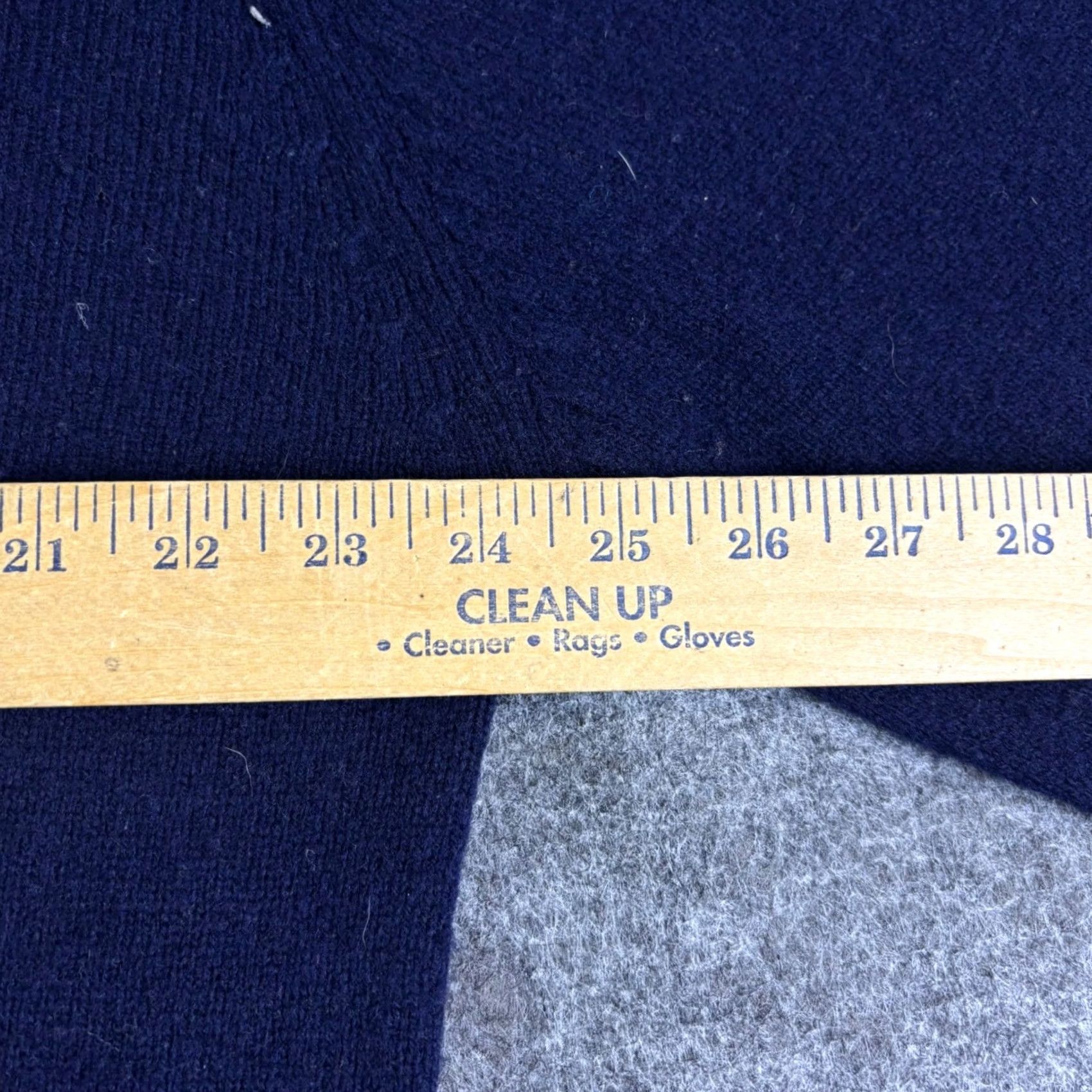 Catalina VINTAGE Tumble Knit Cardigan Wool Navy XL Mens V-Neck Button Pockets 80s Solid Knit Size US XL / EU 56 / 4 - 3 Thumbnail