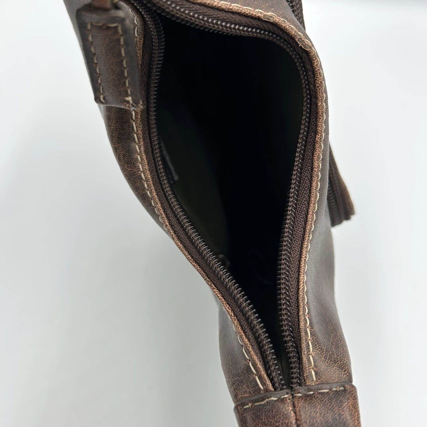 CO VINTAGE Nine & Co Shoulder Bag Small Brown Leather Women Womens Small Brown Solid Leather Bag Size ONE SIZE - 5 Thumbnail