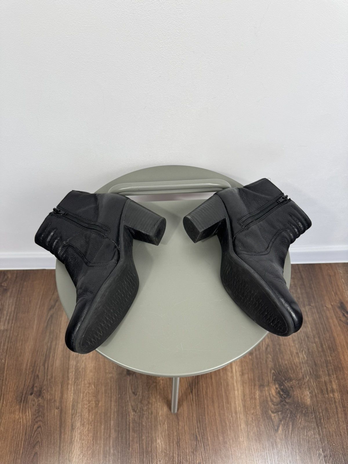 Clarks Clarks Black Leather Ankle Boots Block Heel Zip EU 40 US 9 Size US 9 / IT 39 - 10 Thumbnail
