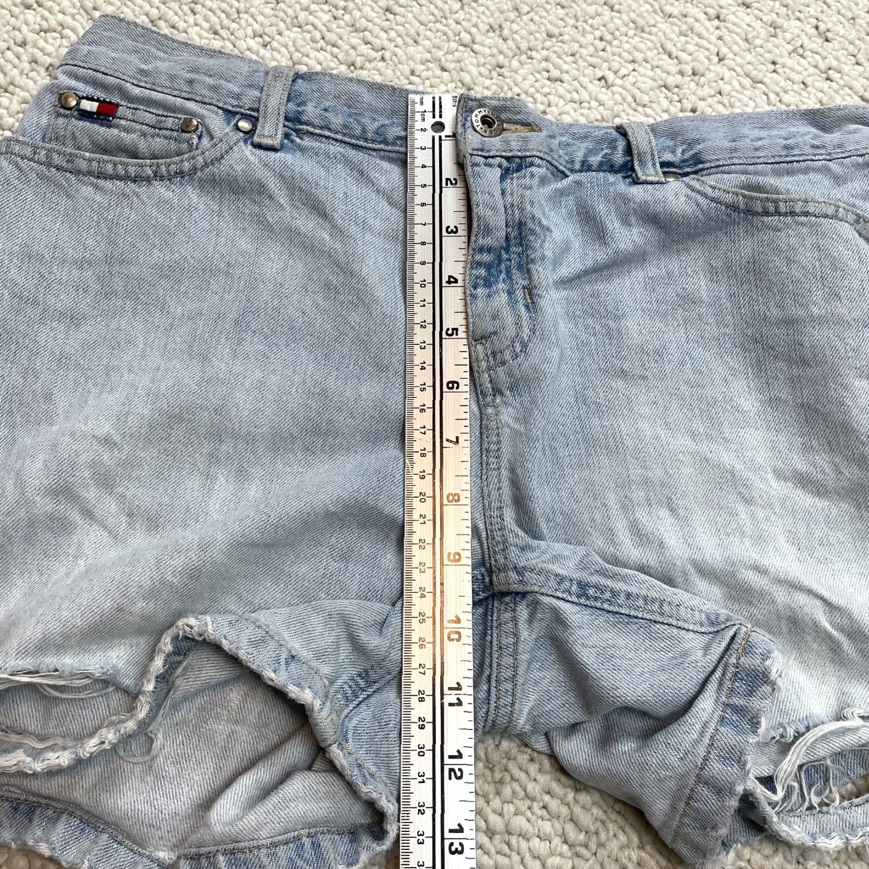 Tommy Hilfiger VINTAGE Tommy Hilfiger Jeans Shorts Womens 8 Petite Blue Denim Light Wash Boyfriend Fit Size 30" / US 8 / IT 44 - 7 Thumbnail