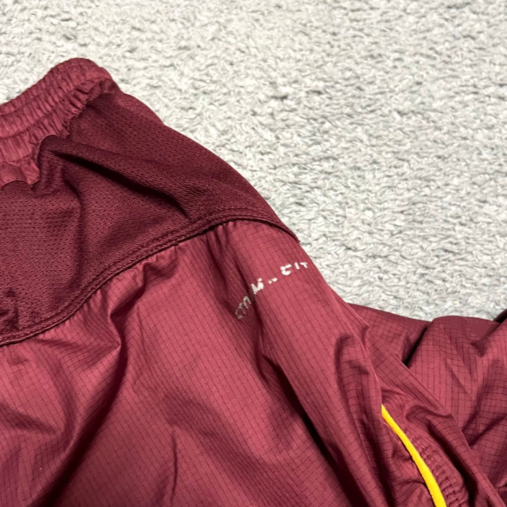 Nike Nike Minnesota Golden Gophers Pants Mens XL Storm Fit Baggy Track Size US 36 / EU 52 - 5 Thumbnail