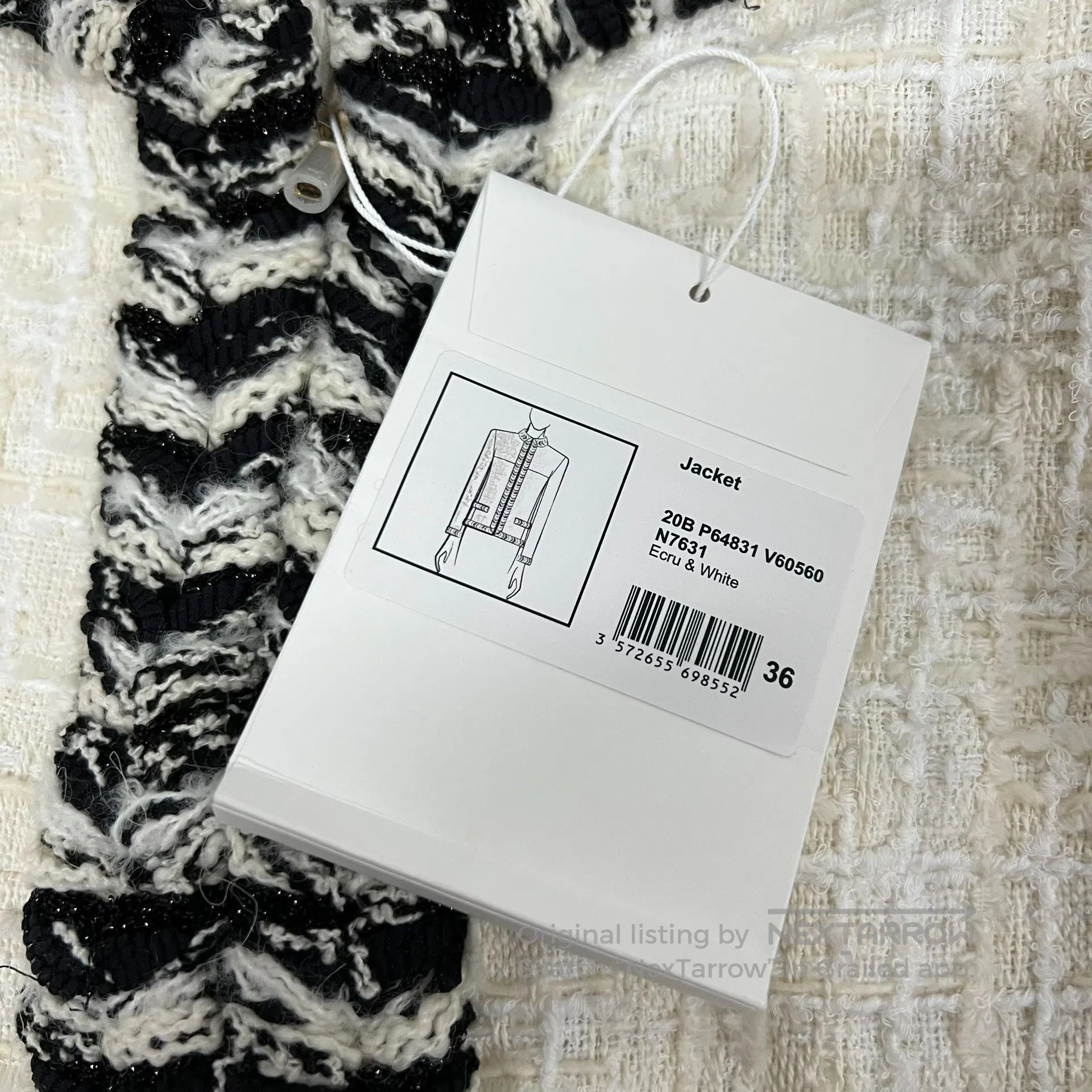Chanel Chanel Black and white solid-edged trim; a delicate, fragr Size S / US 4 / IT 40 - 5 Thumbnail
