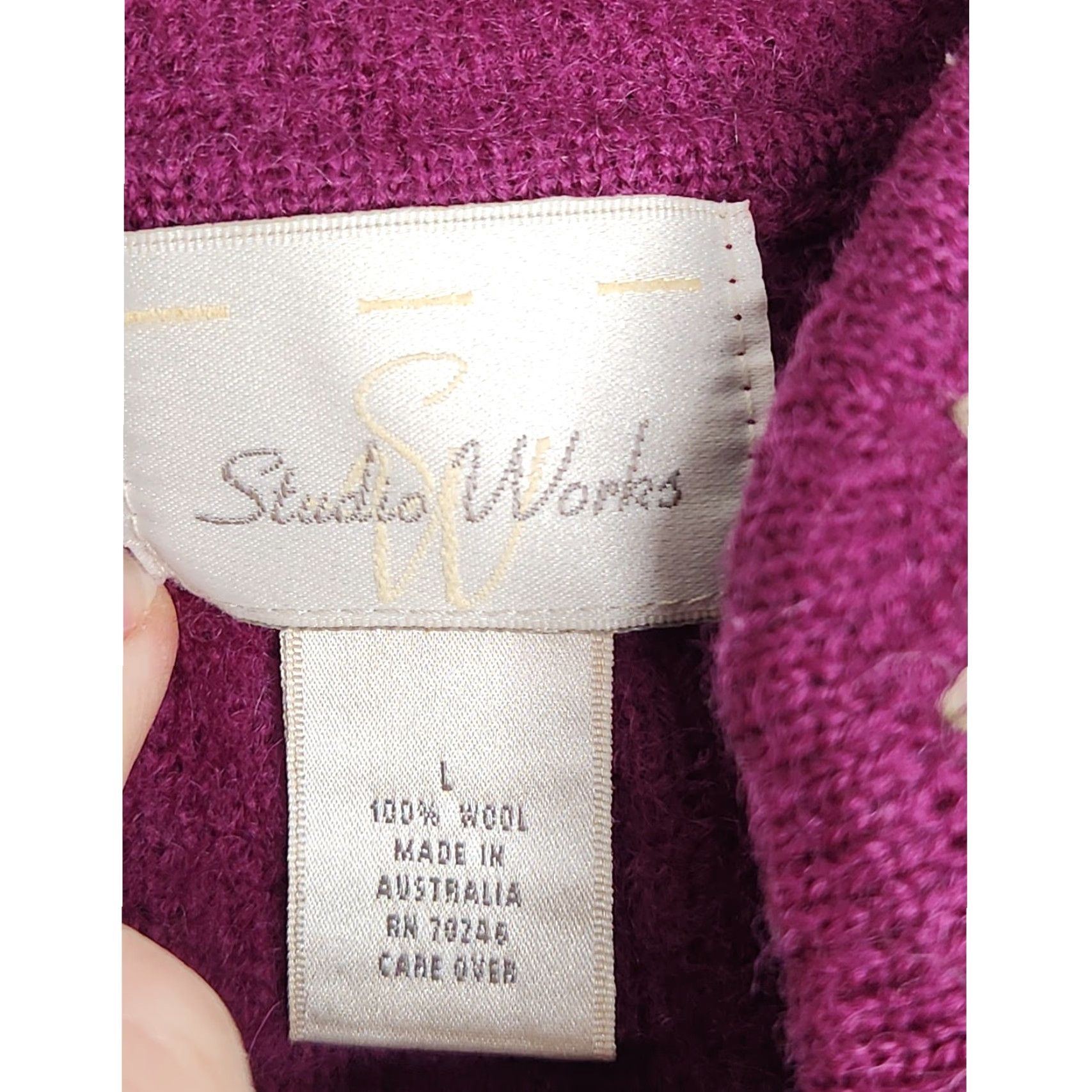 Vintage VINTAGE Wool Sweater Embroidered Art Floral Flower Grandma Cottage Lg SW Studio Works Women Regular Full Zip Genders: Womens Size L / US 10 / IT 46 - 4 Thumbnail