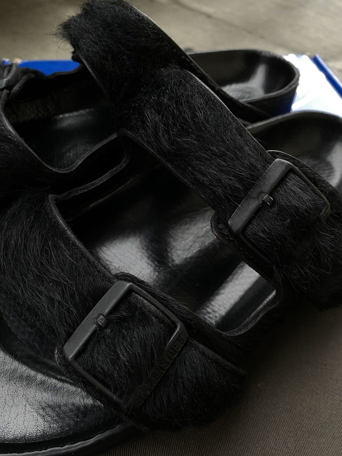 Birkenstock × Designer × Rick Owens Rick Owens Birkenstock Fur Sandals Arizona Buckle Pony Hair Size US 11 / EU 44 - 4 Thumbnail