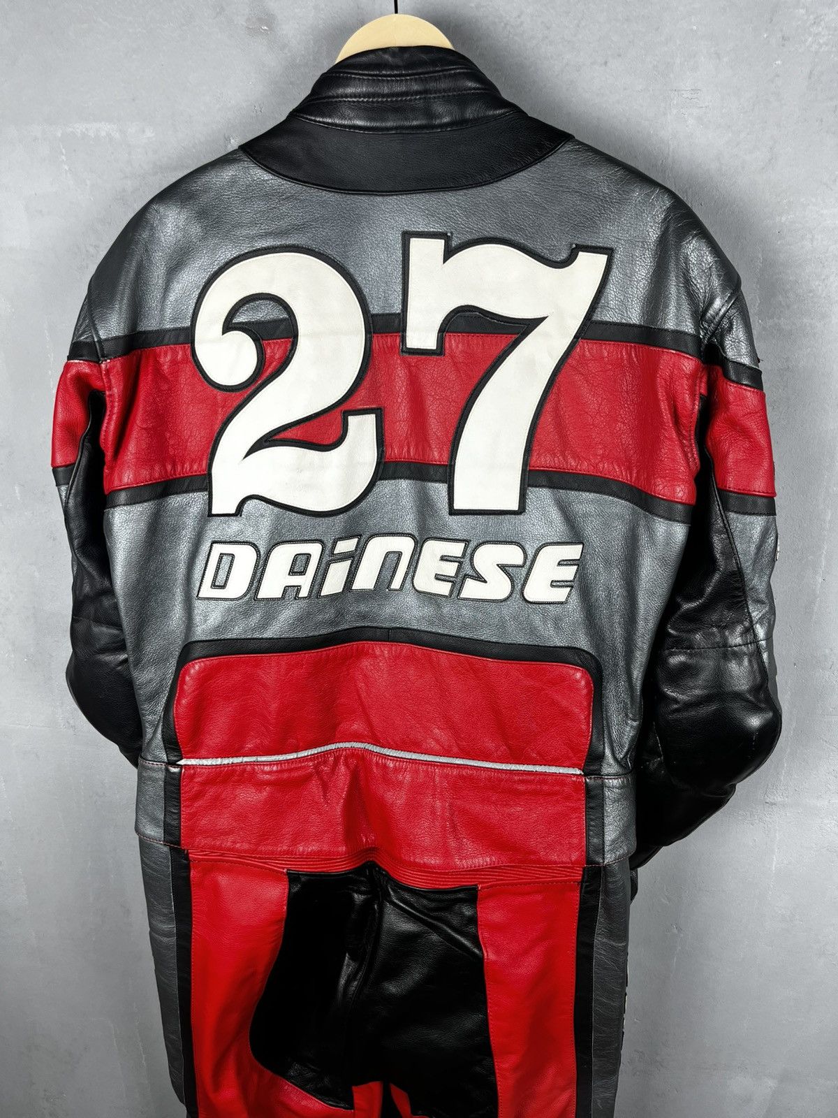 Dainese Dainese 27 leather suit racing jacket pants size 52 Size US L / EU 52-54 / 3 - 16 Thumbnail