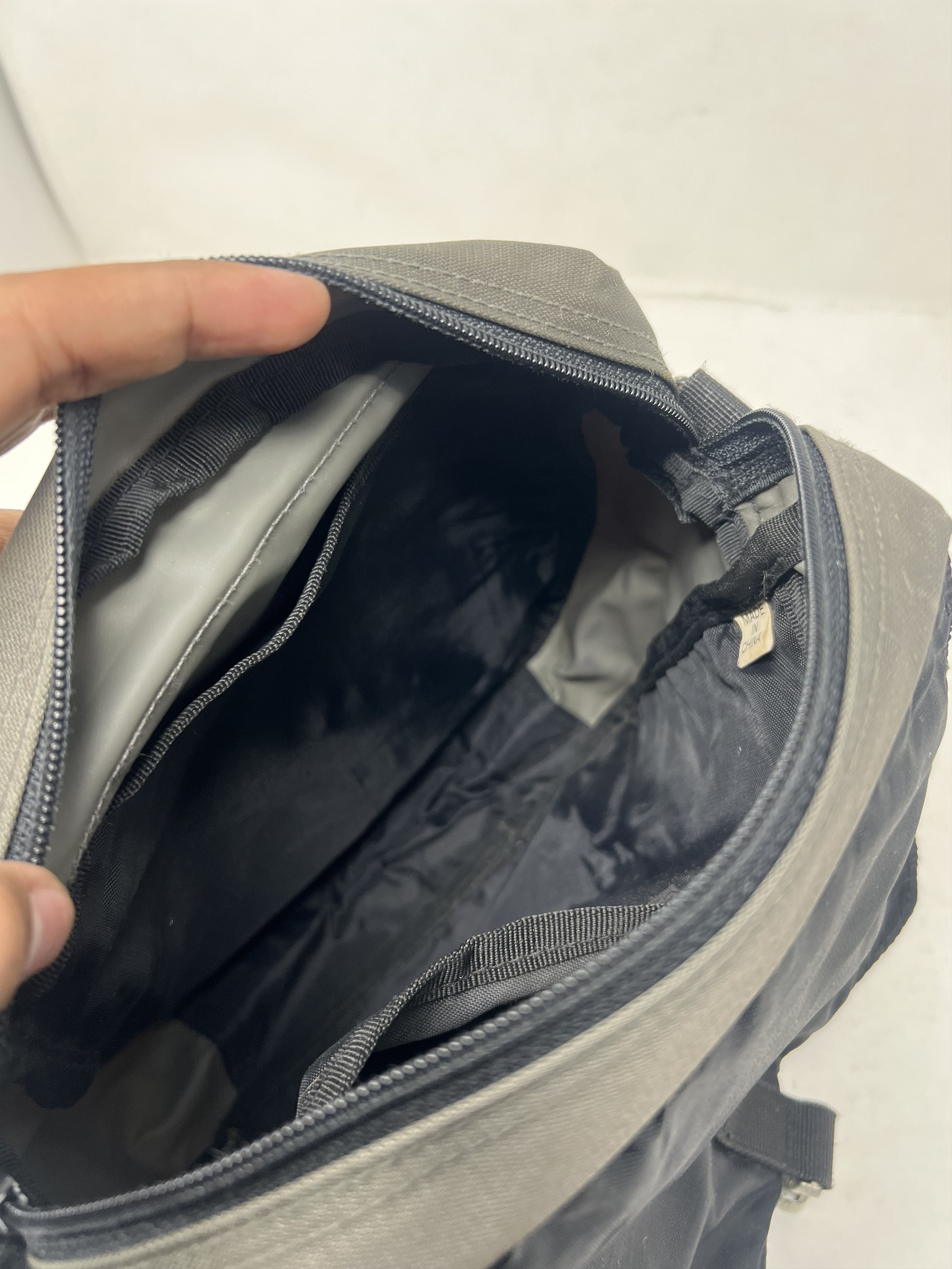 Japanese Brand Y'saccs Sacsny Crossbody Sling Bag Size ONE SIZE - 15 Thumbnail