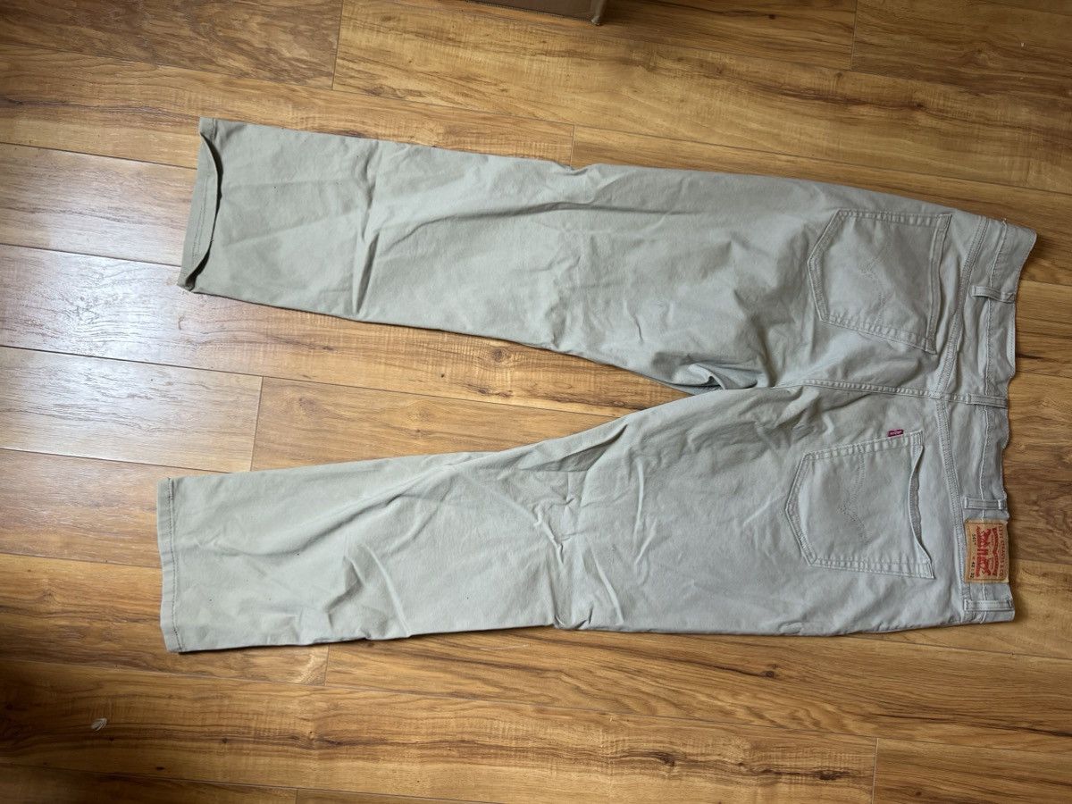 Levi's Levi’s Khaki Pants 42x32 Size US 42 / EU 58 - 4 Thumbnail