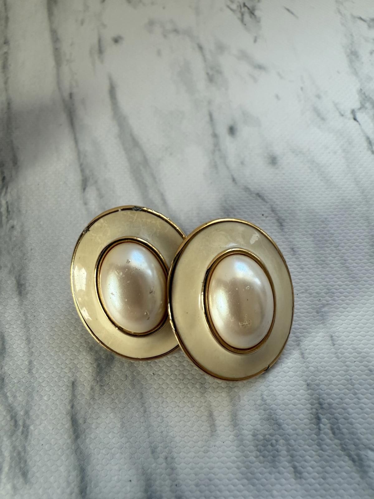 Montbell Monat Clip-On Earring Pair Set – Vintage Style Size ONE SIZE - 4 Thumbnail