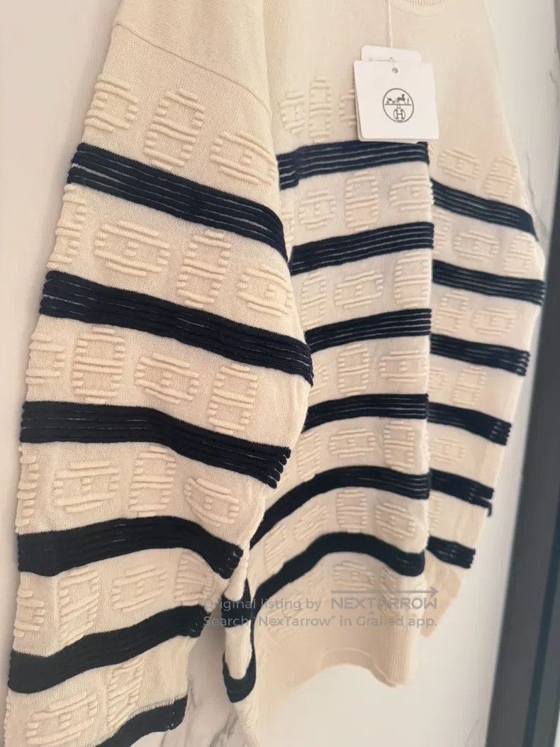 Hermes Hermes Navy and white striped pig nose logo cashmere sweat Size XXS / US 00 / IT 34 - 3 Thumbnail