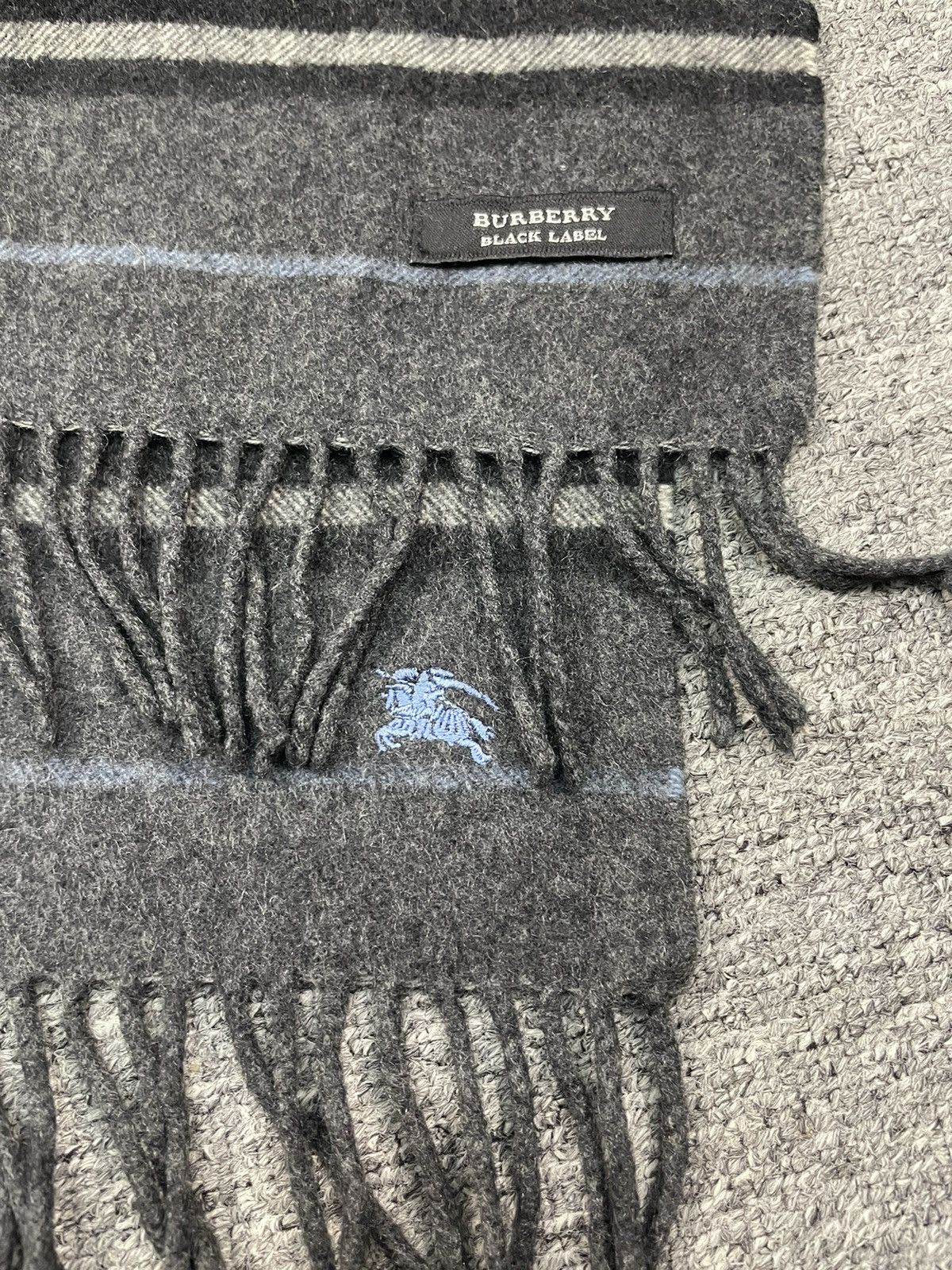 Burberry Vintage Burberry Cashmere Wool Scarf Muffler Size ONE SIZE - 3 Thumbnail