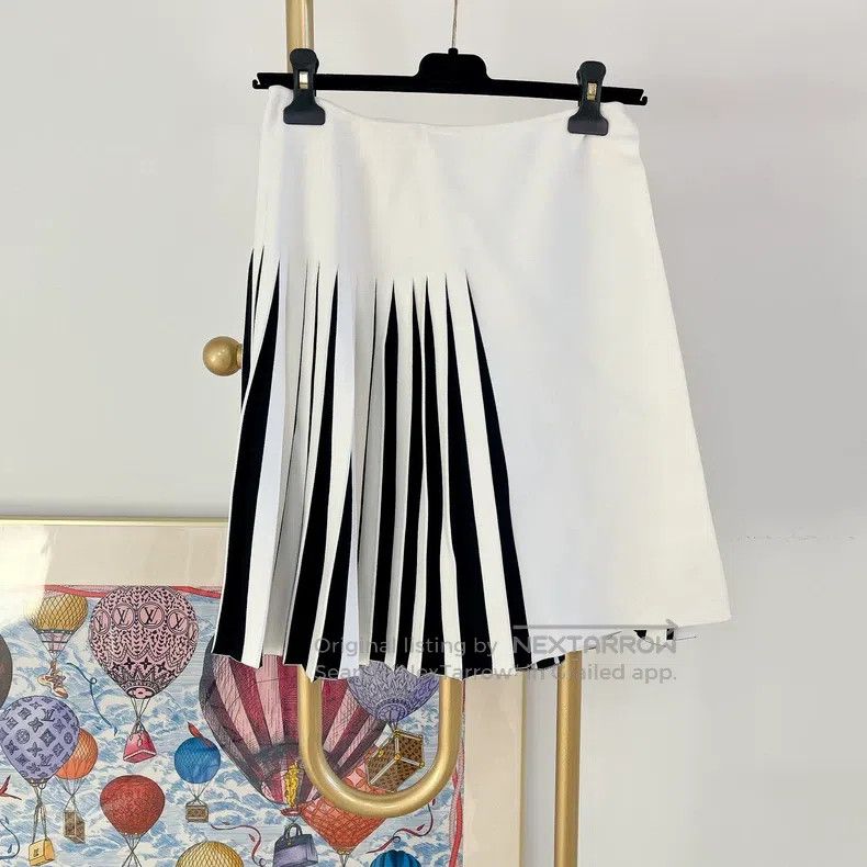 Alaia Alaia Color Block Pleated Skirt Size 27" / US 4 / IT 40 - 2 Thumbnail