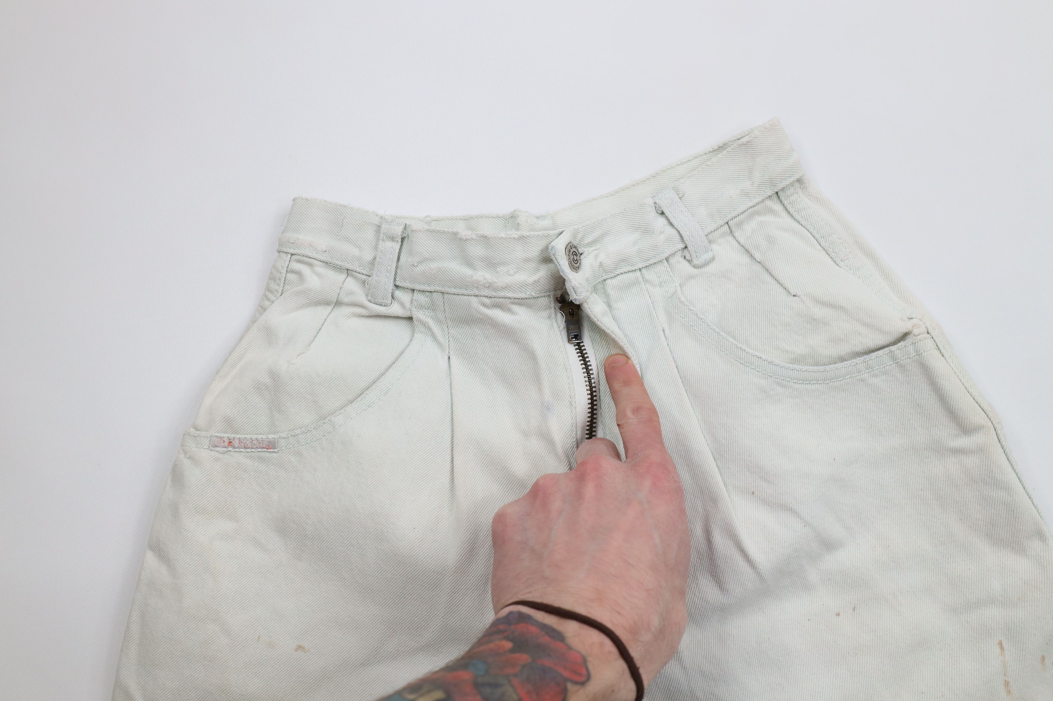 Vintage Vintage 90s Streetwear Pleated Tapered Leg Denim Jeans Blue Size 30" / US 8 / IT 44 - 8 Thumbnail