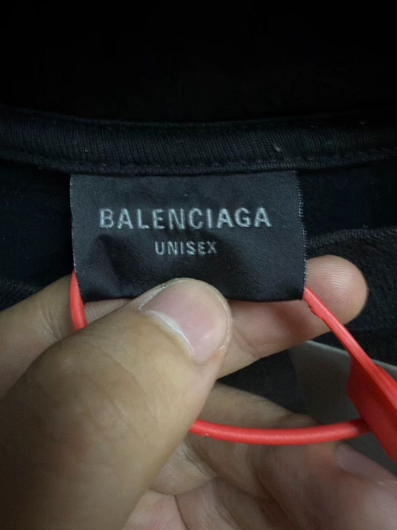 Balenciaga Balenciaga Black fuzzy burning coke short sleeve Size US M / EU 48-50 / 2 - 3 Thumbnail