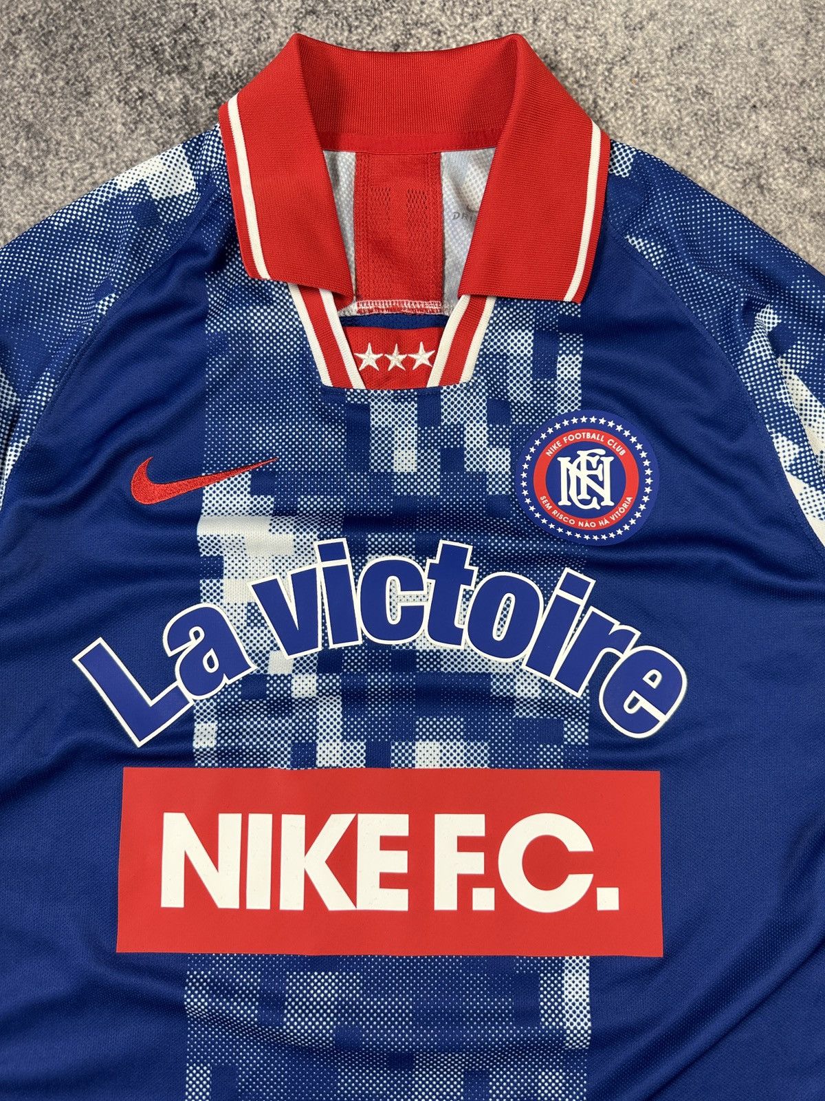 Vintage Soccer Jersey Nike F.C. 2019/2020 La Victoire Jersey M Rare Size US M / EU 48-50 / 2 - 2 Thumbnail