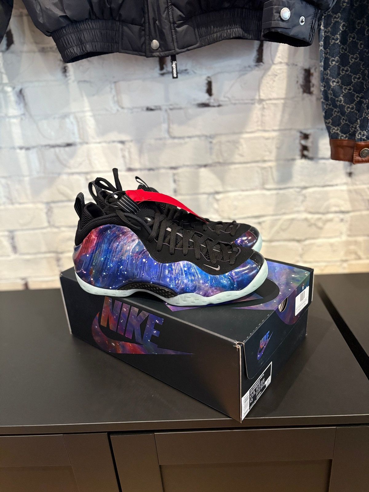 Nike Nike Air Foamposite ‘Galaxy’ DS OG All Size 11.5 Size US 11.5 / EU 44-45 - 2 Thumbnail