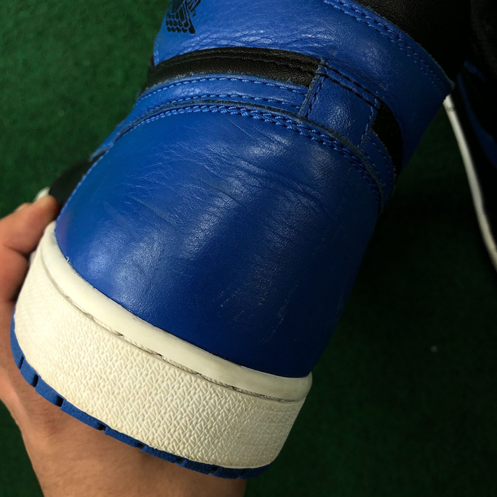 Jordan Brand Pre-Owned Air Jordan 1 Retro High OG ‘Royal’ 2017 - Size 10. Size US 10.5 / EU 43-44 - 7 Thumbnail