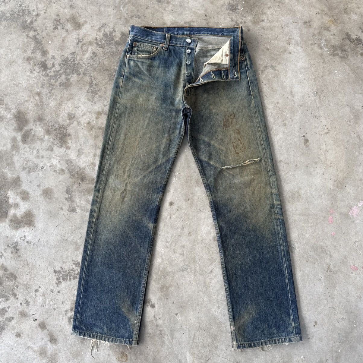 Levi's Vintage Clothing W30 Vintage Levi's 501 Rusty Button Fly Denim Jean Size US 30 / EU 46 - 1 Thumbnail