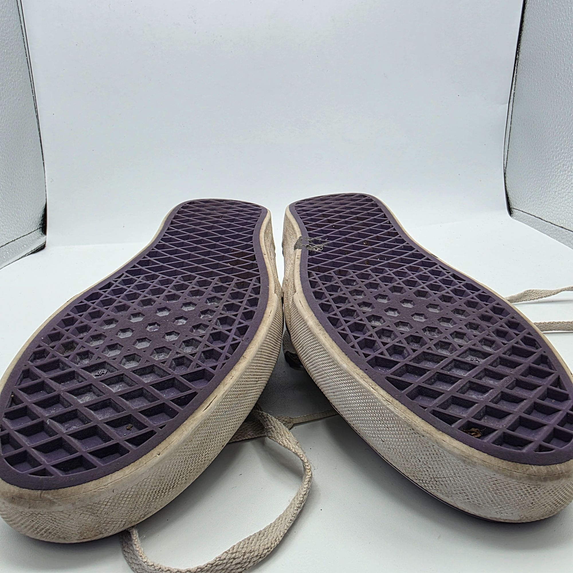 Vans Vans Atwood Womens Size 8 Gray Purple Sneaker Shoes Skateboa Size US 8 / EU 41 - 11 Thumbnail