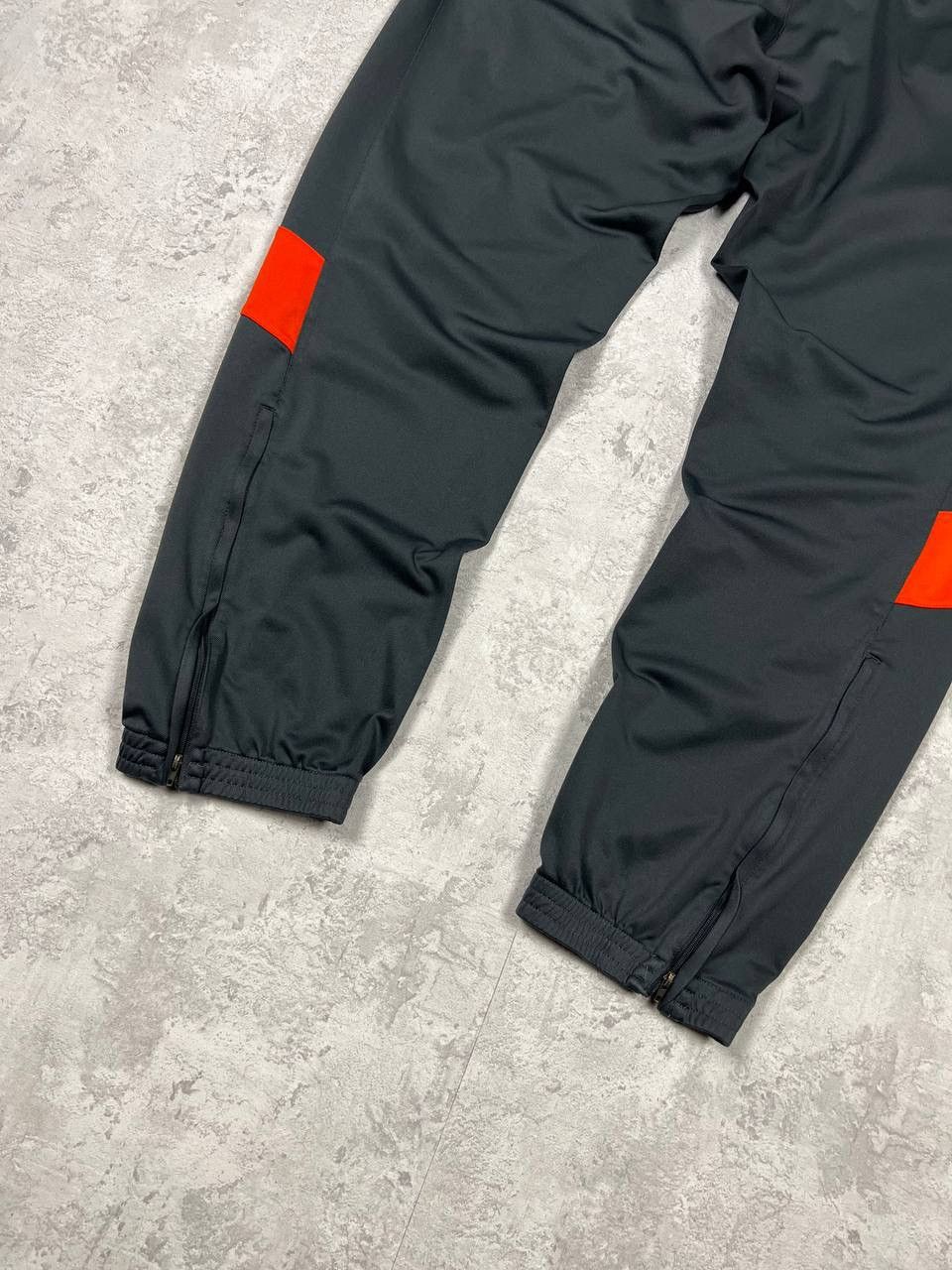 Nike Vintage Nike Y2K Track Suit Size US XL / EU 56 / 4 - 19 Thumbnail