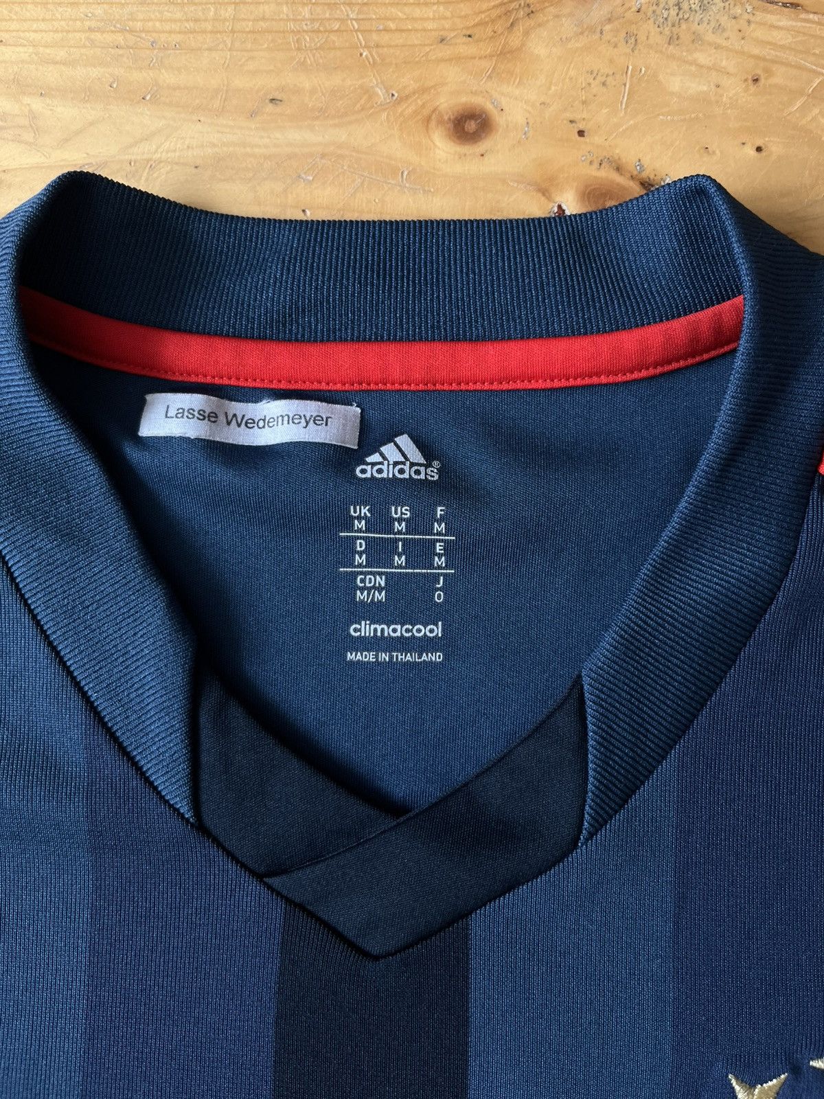 Adidas Adidas 2013-14 Bayern Munich Third Shirt Muller #25 Size US M / EU 48-50 / 2 - 3 Thumbnail