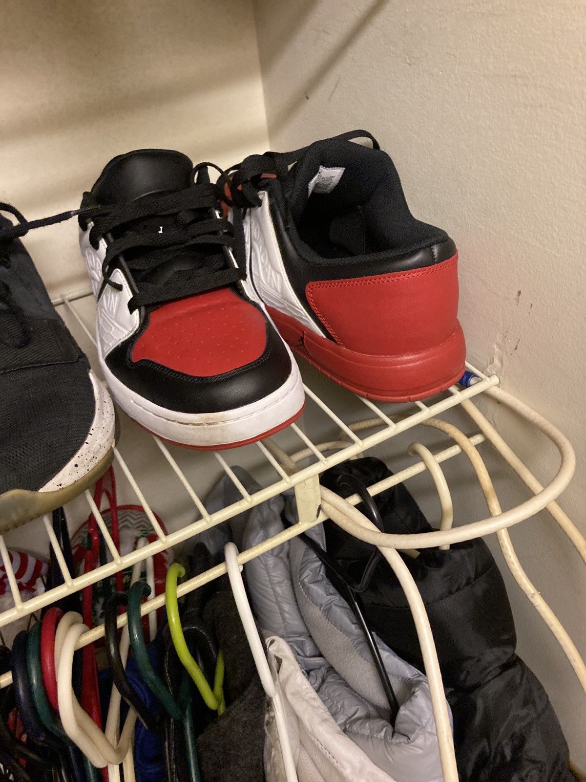 Jordan Brand Air Jordan’s Size US 11 / EU 44 - 1 Thumbnail