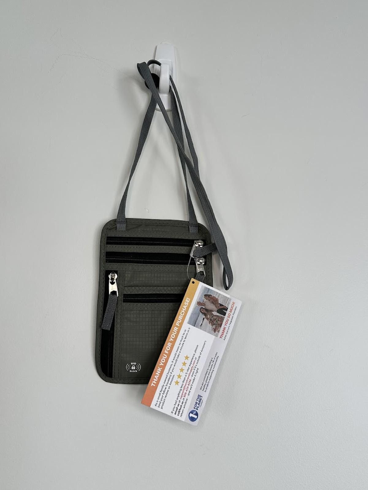 NBDN Nobrandedon NWT Travel Neck Wallet w/ RFID-Blocking Technology Size ONE SIZE - 1 Thumbnail