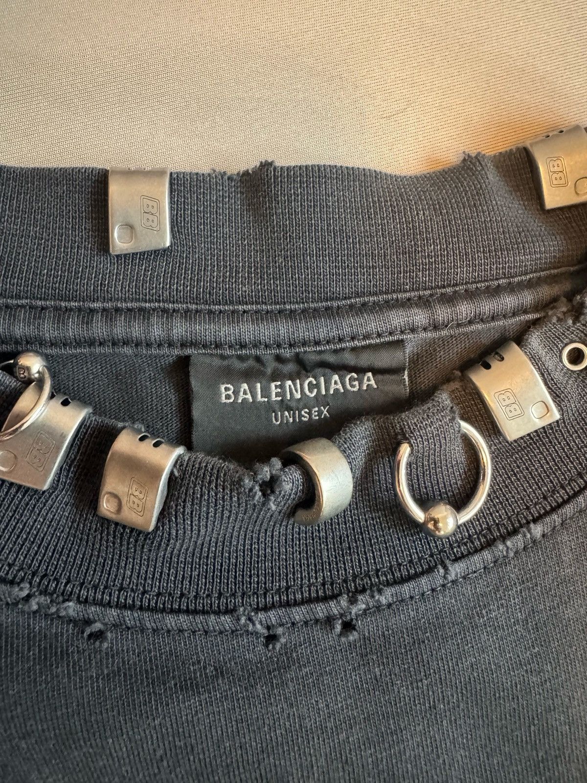 Balenciaga Balenciaga Pierced Oversized Tshirt Size US L / EU 52-54 / 3 - 6 Thumbnail
