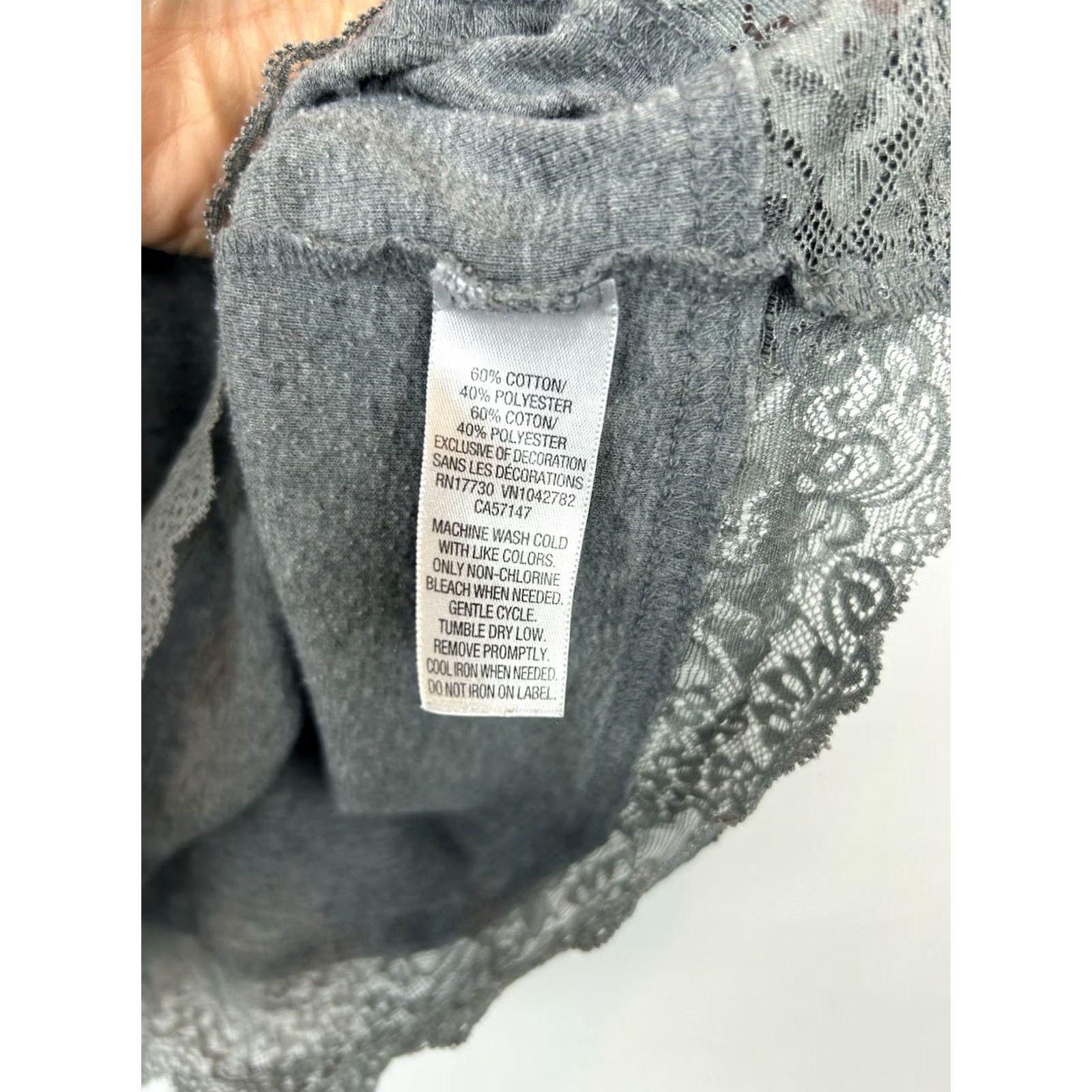 Gap VINTAGE Y2K Gap Tank Top Lace Camisole Womens Large Gray Bella Swan Festival Grunge Goth Size L / US 10 / IT 46 - 6 Thumbnail